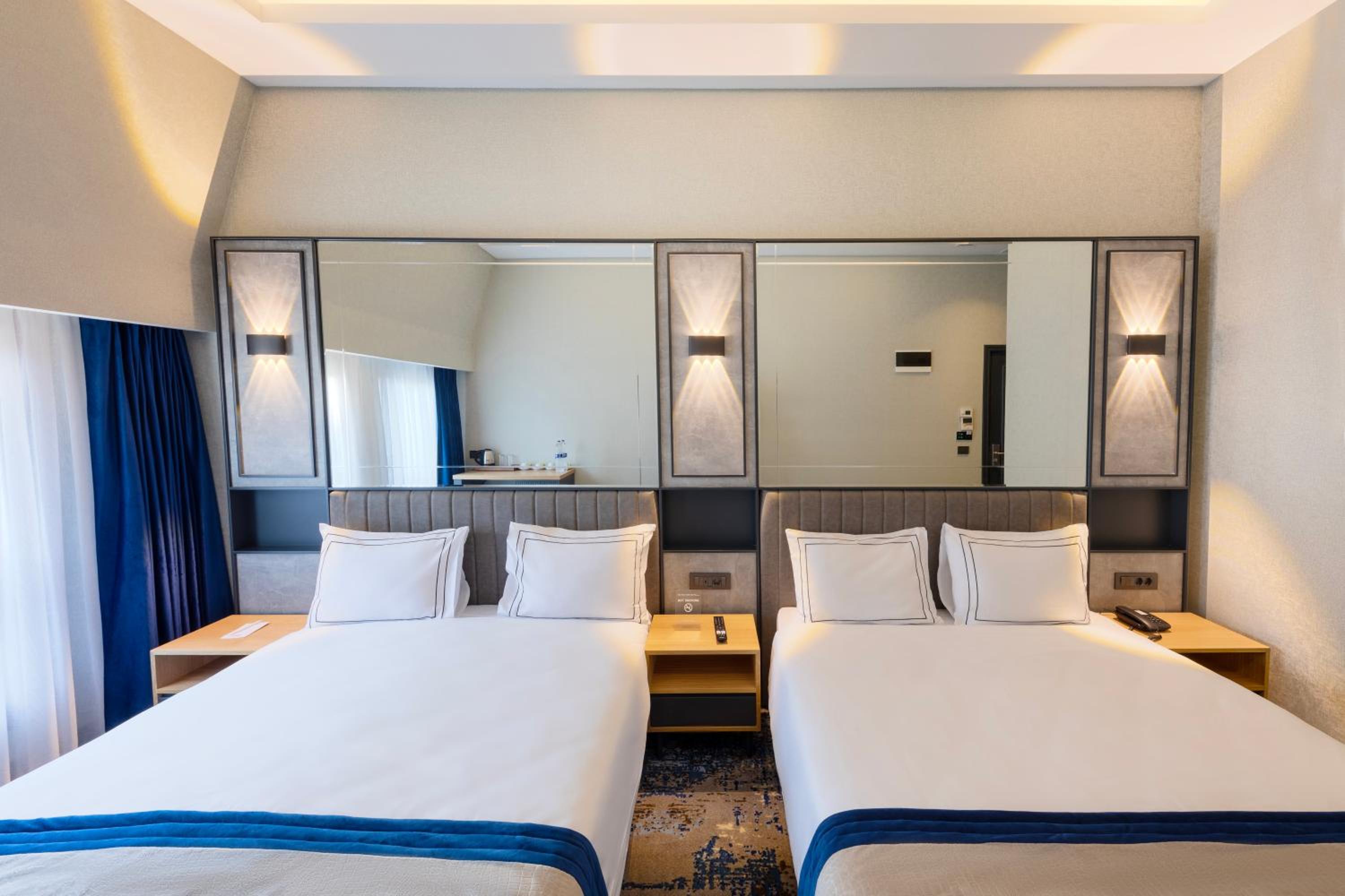 Deluxe Quadruple Room photo 2
