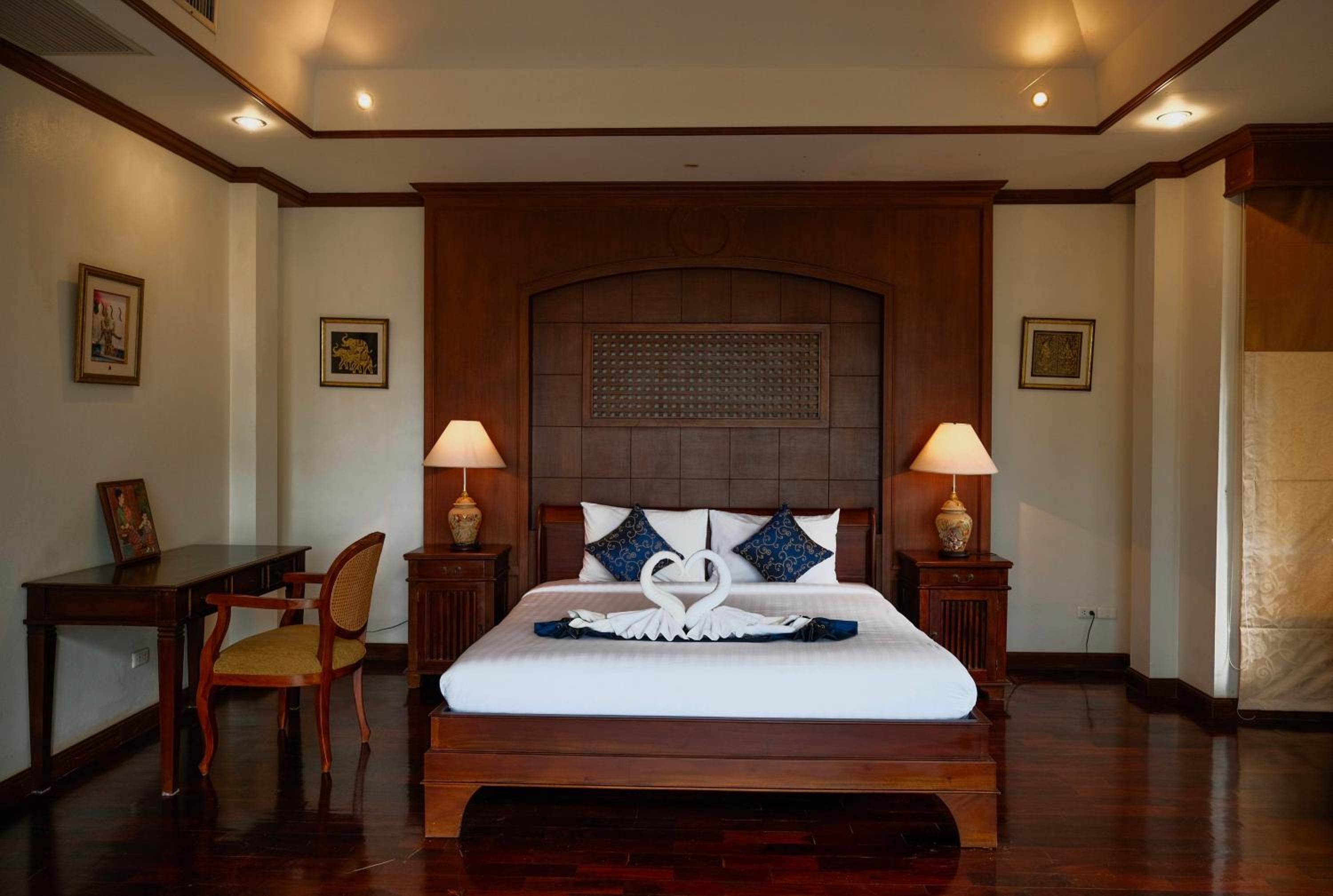 Executive Suite
