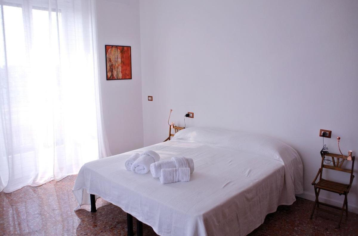 Double Room with Balcony photo 2