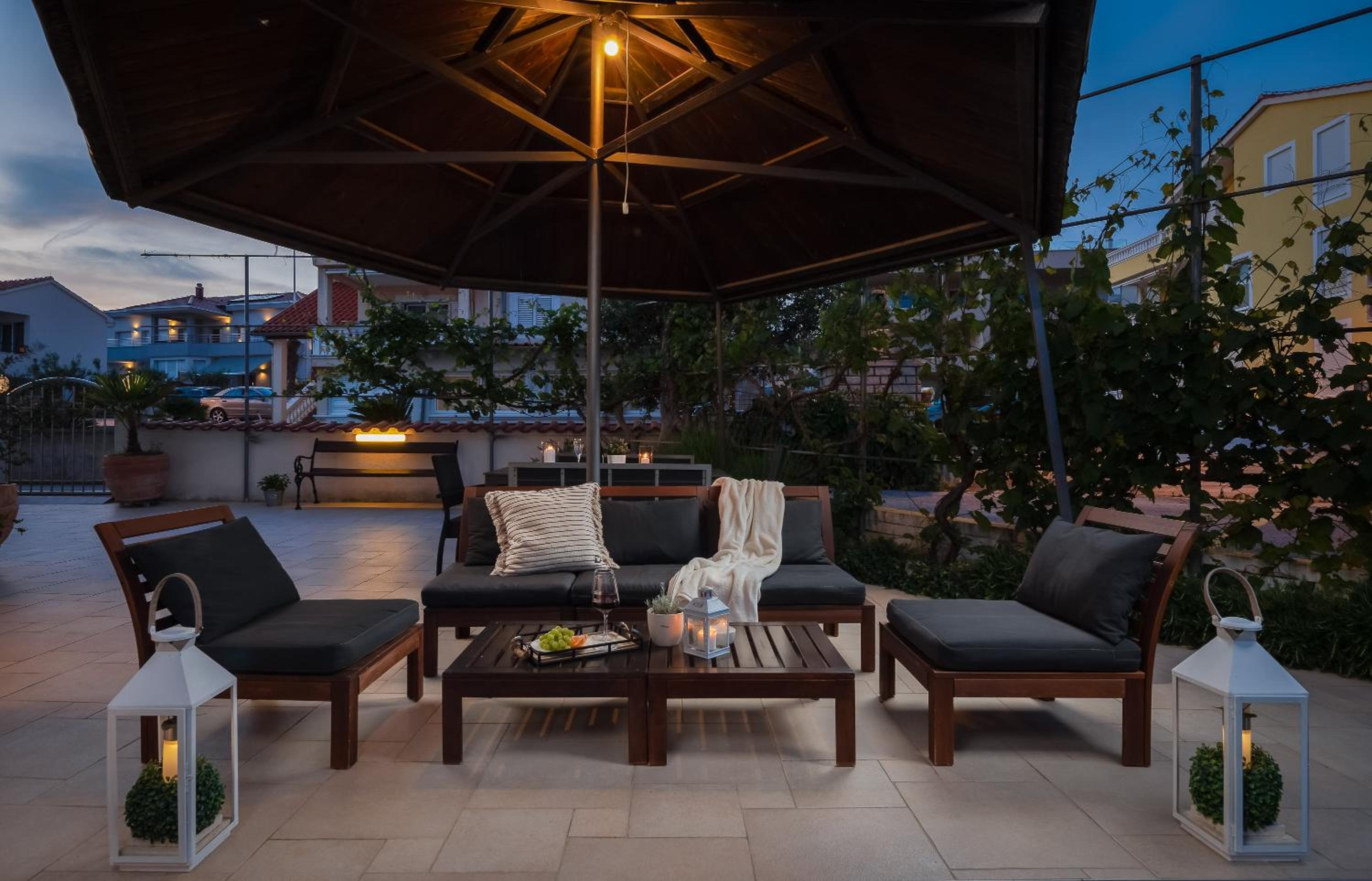 One-Bedroom Apartment with Balcony - Photo 36