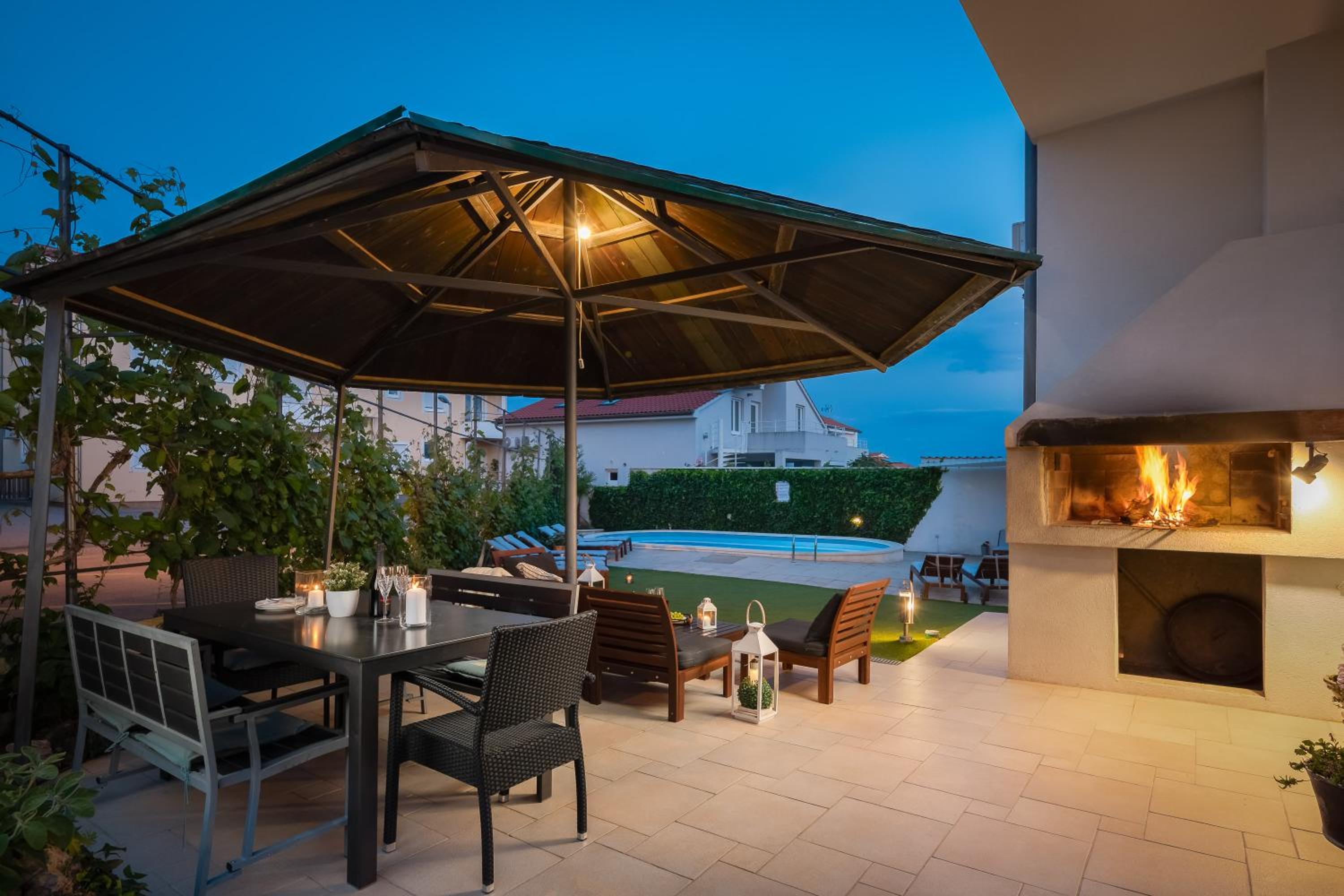One-Bedroom Apartment with Balcony - Photo 40