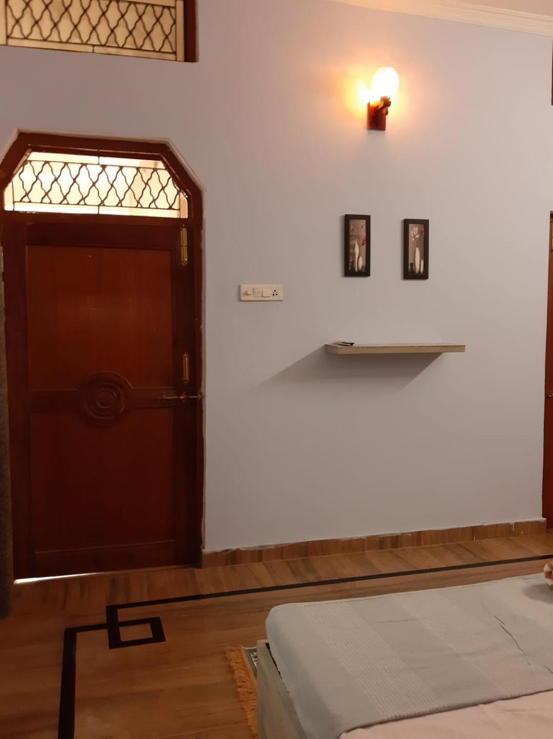 Double Room with Balcony photo 3