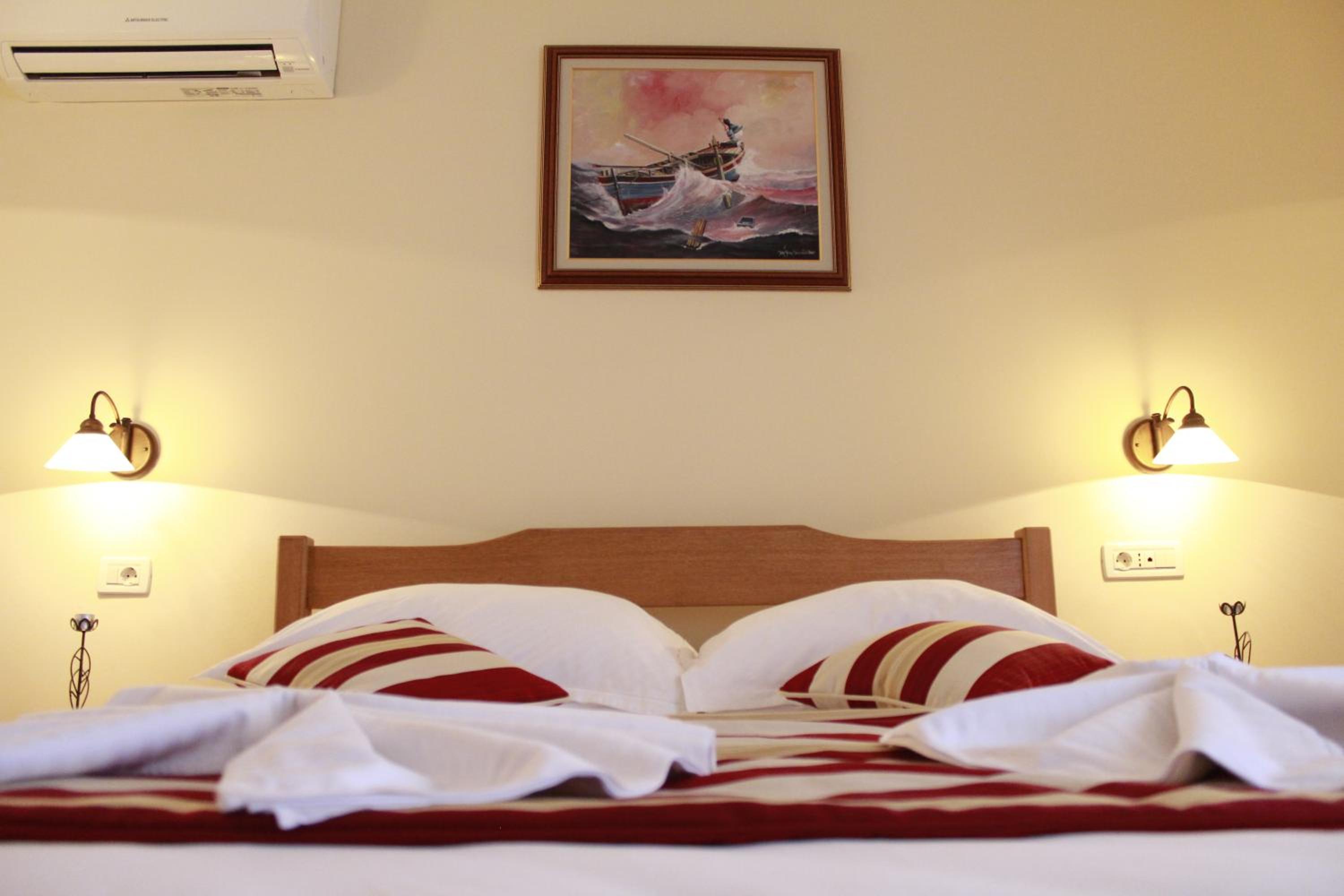 Junior Suite with Sea View - Photo 17