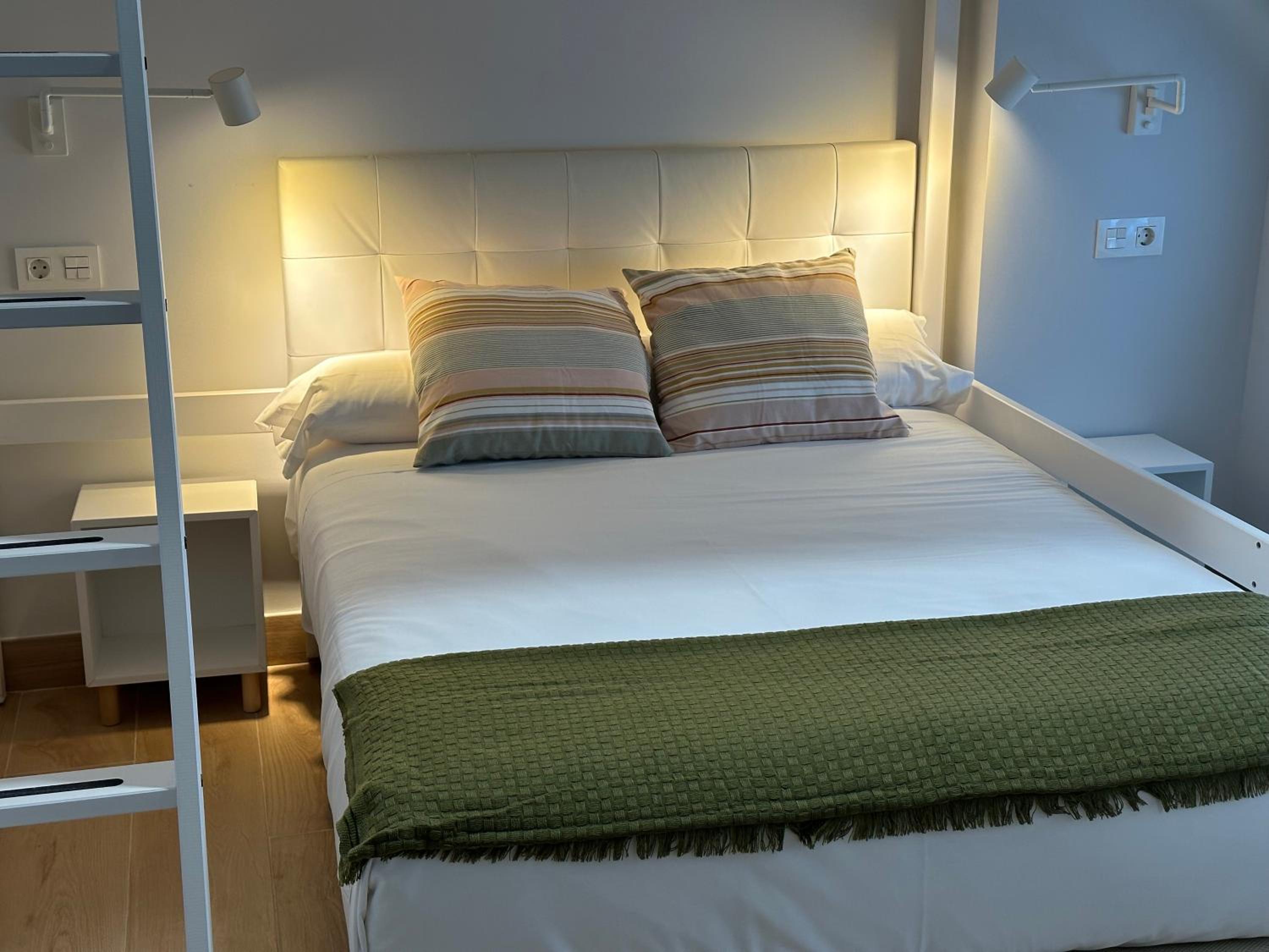 Classic Quadruple Room photo 2