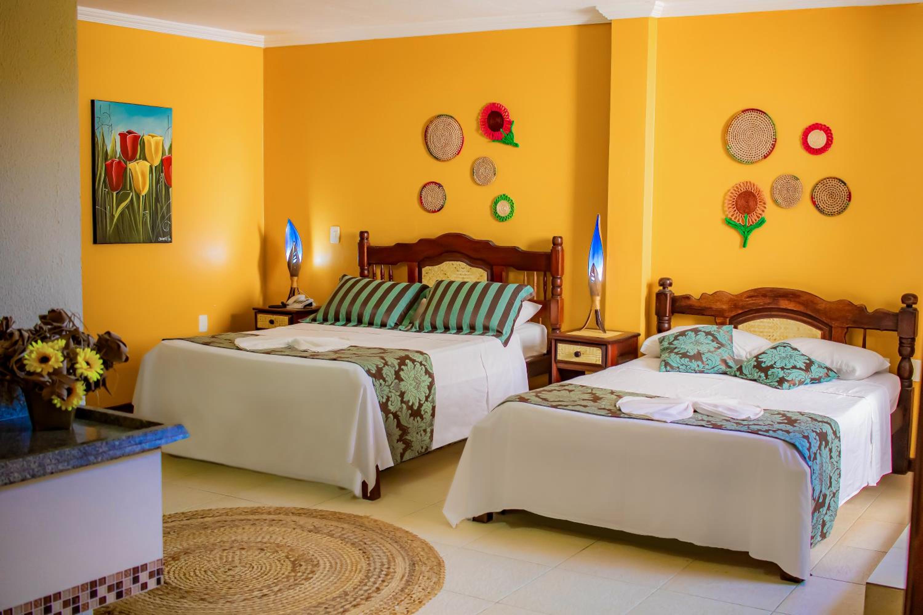 Quadruple Room with Side Sea View photo 3