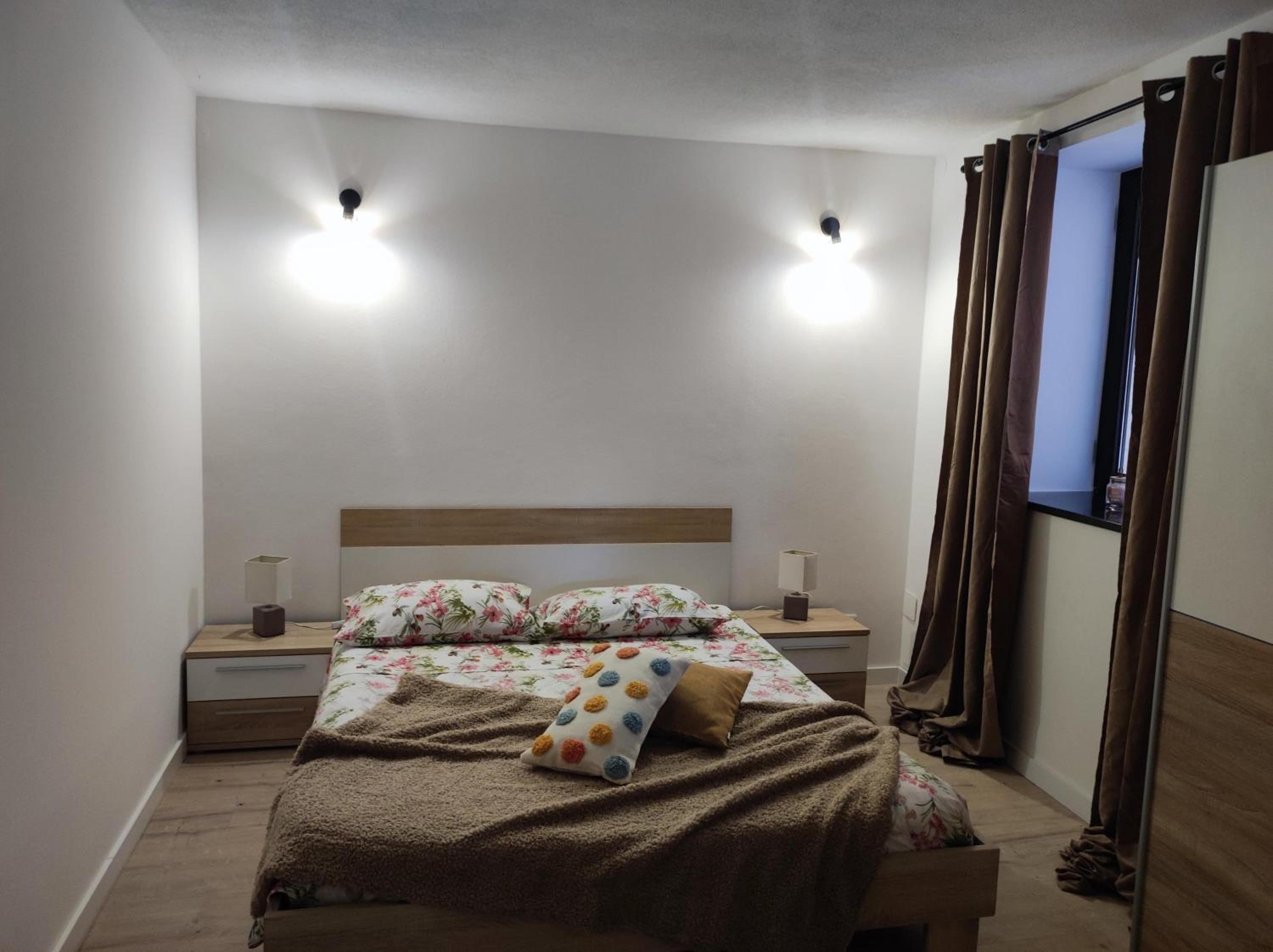 One-Bedroom Apartment with Terrace photo 1