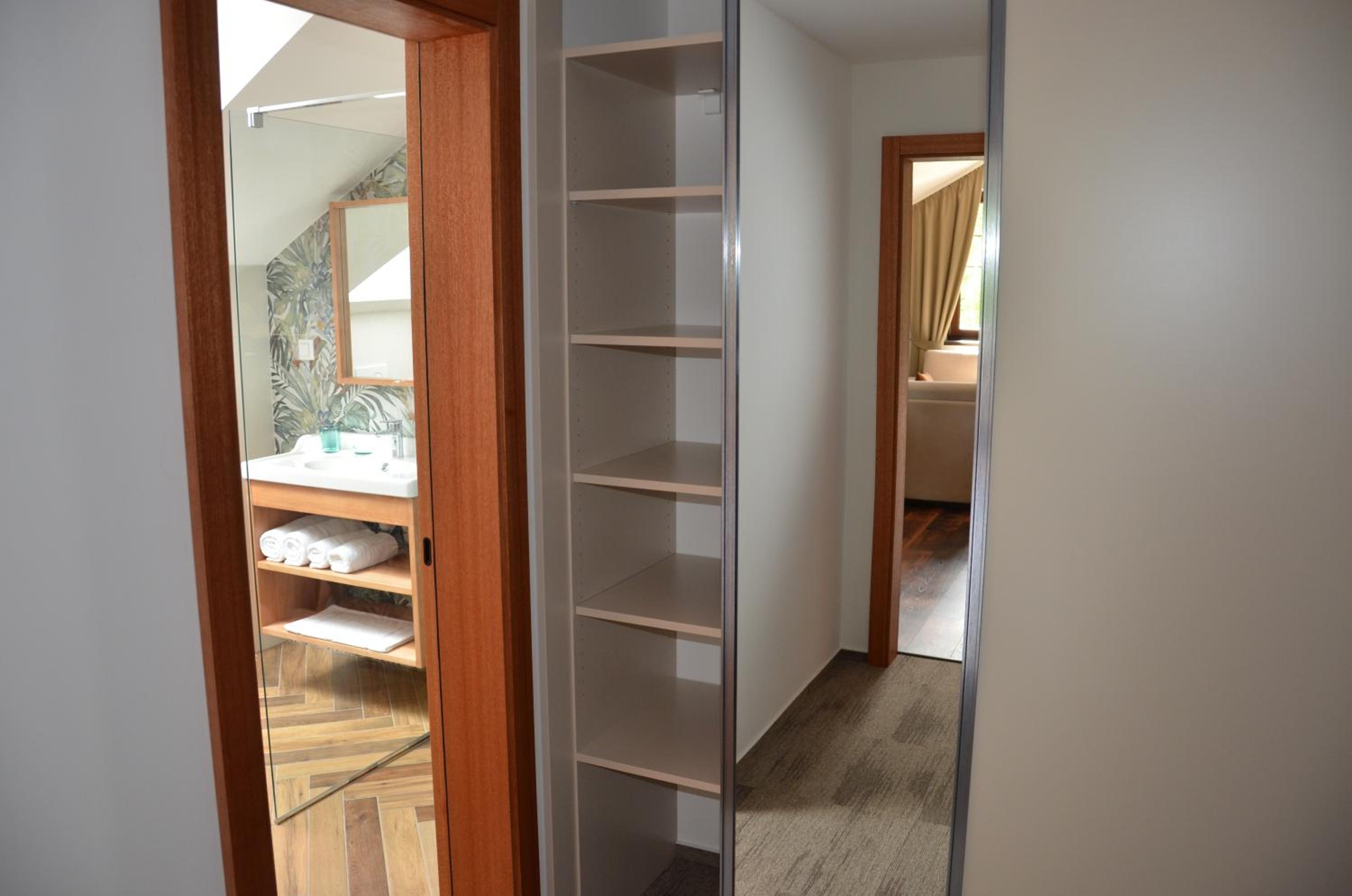 Deluxe Family Suite