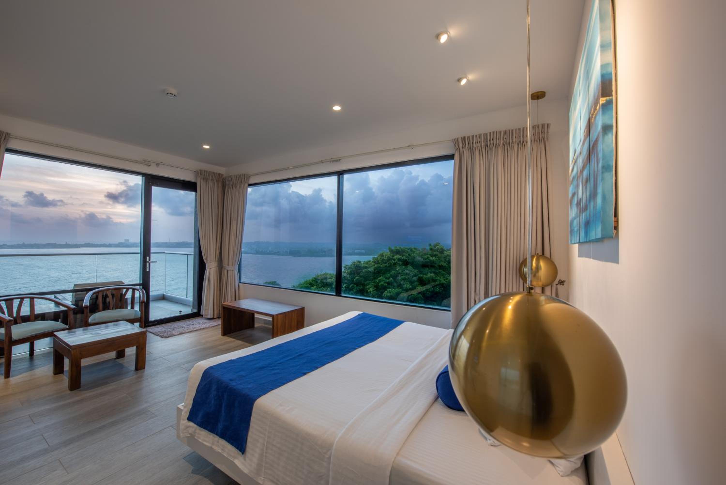 Deluxe Double Room with Panoramic View - Photo 22