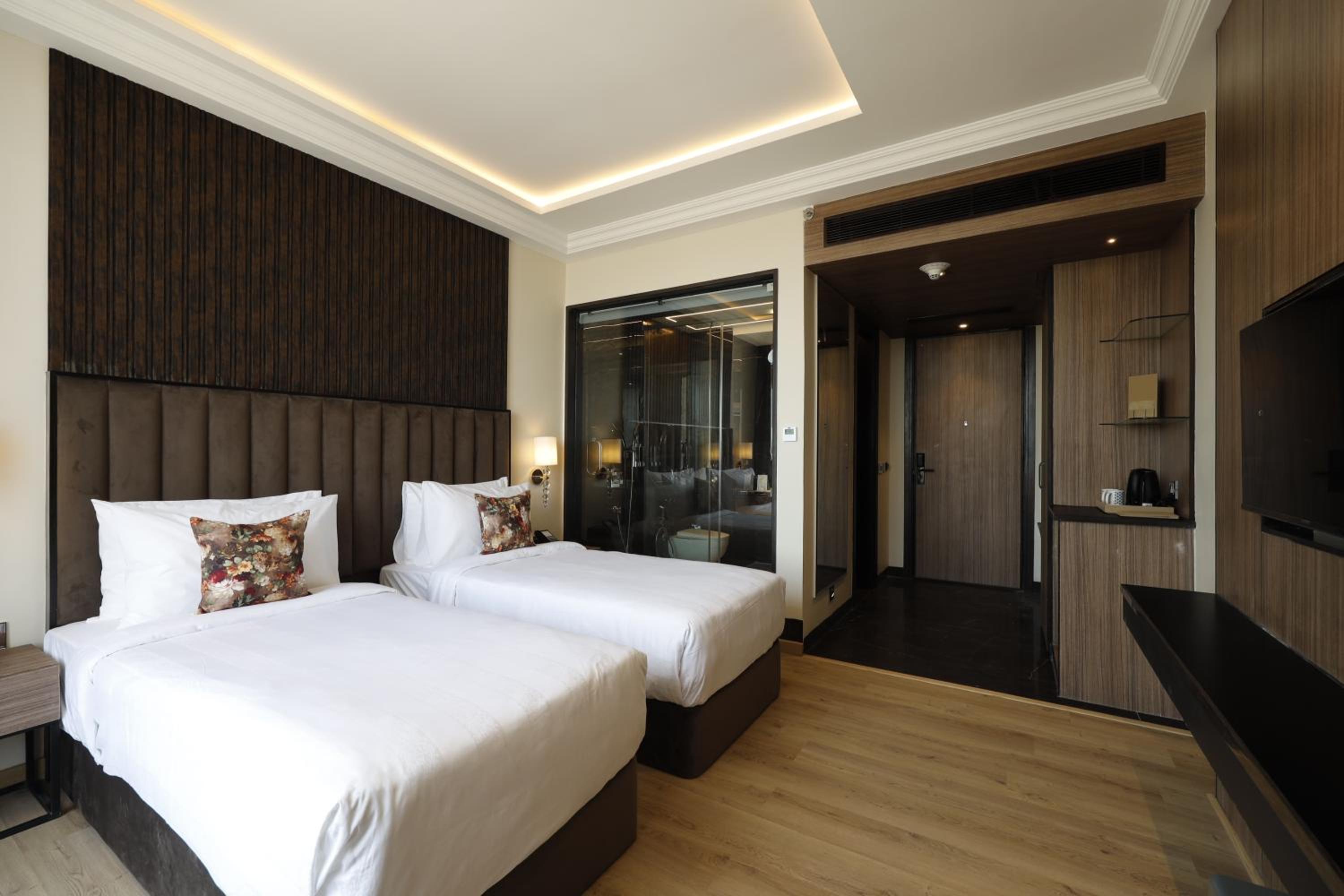 Deluxe Twin Room - Photo 1