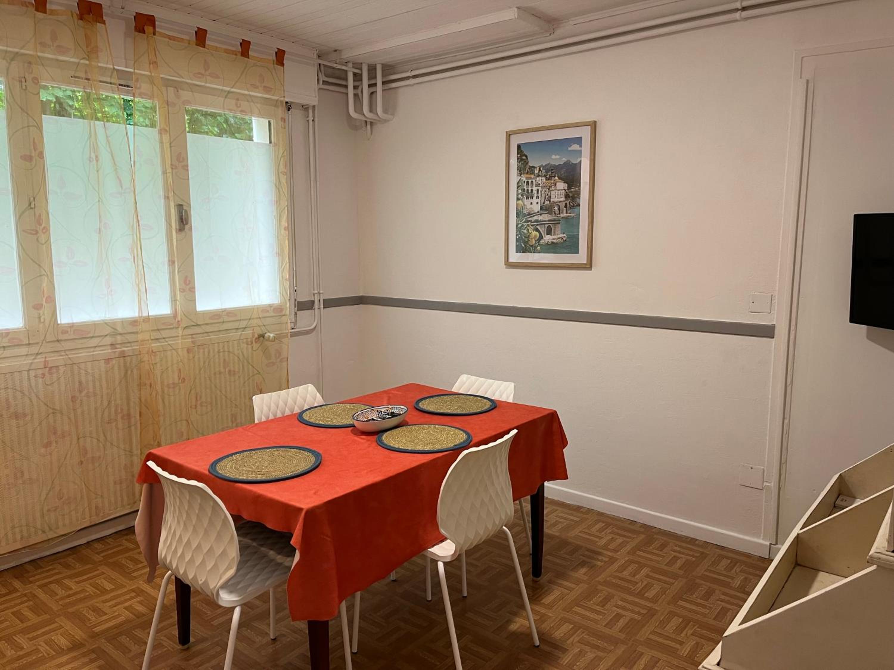 Apartment - Photo 1