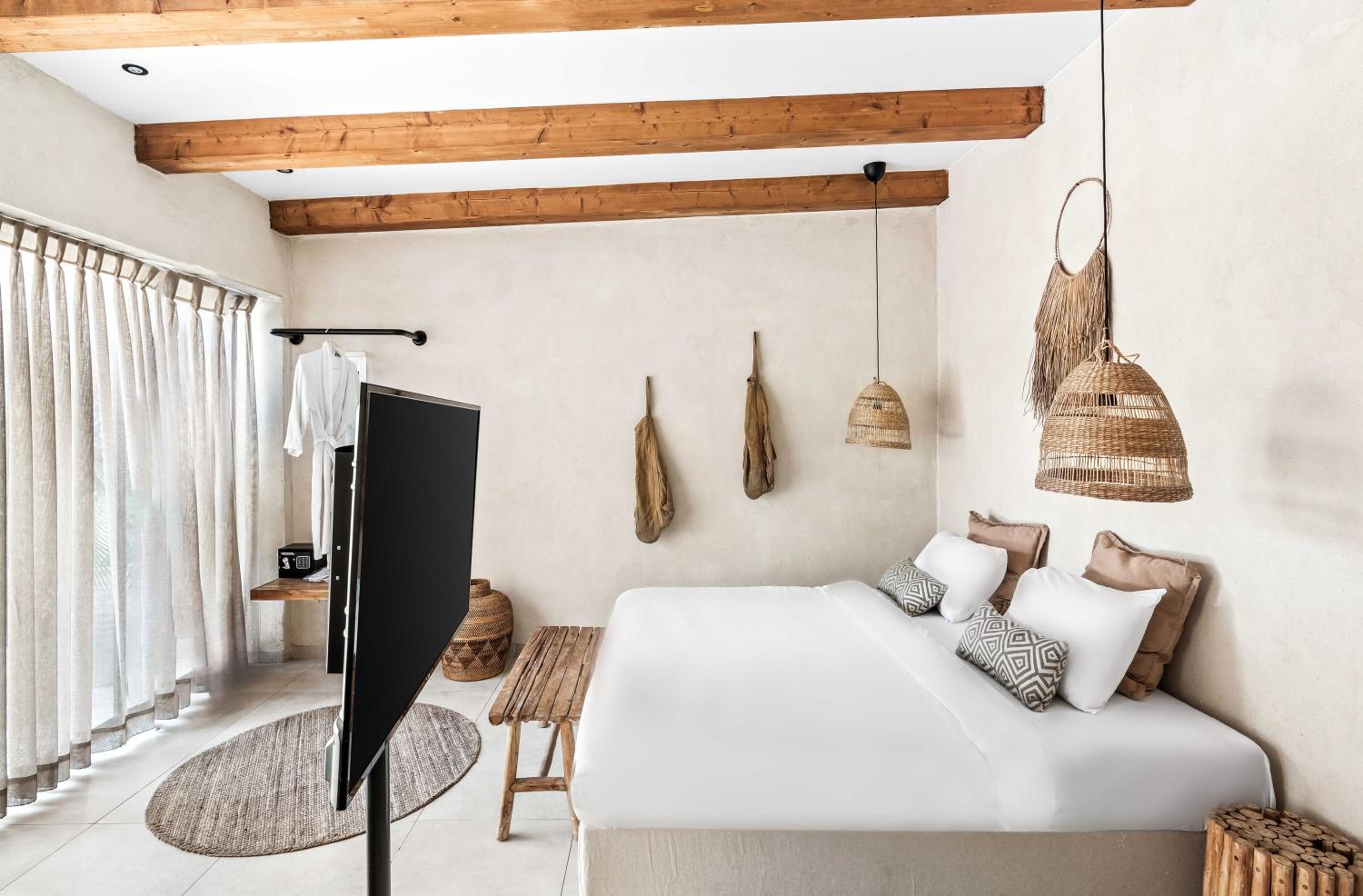 Junior Suite with Private Pool