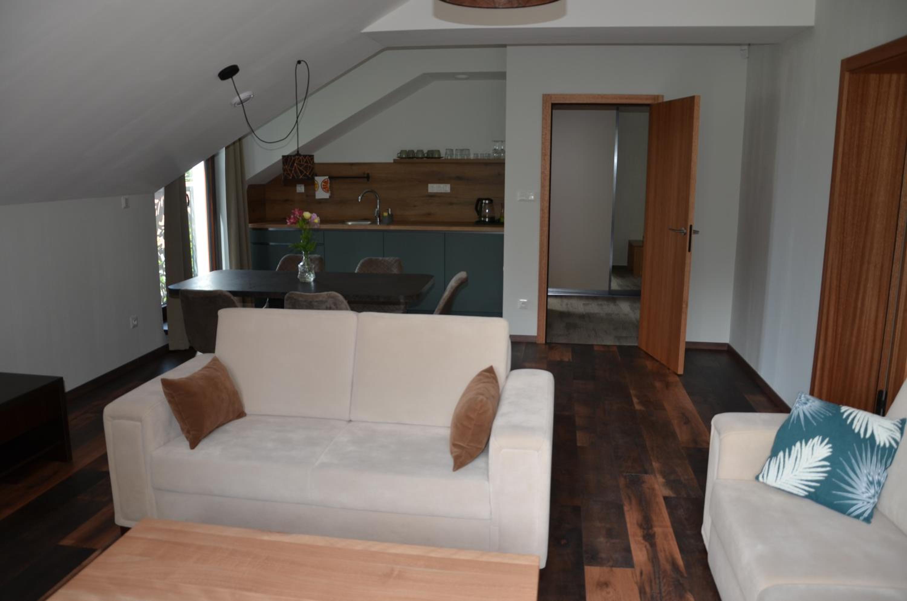 Deluxe Family Suite photo 3