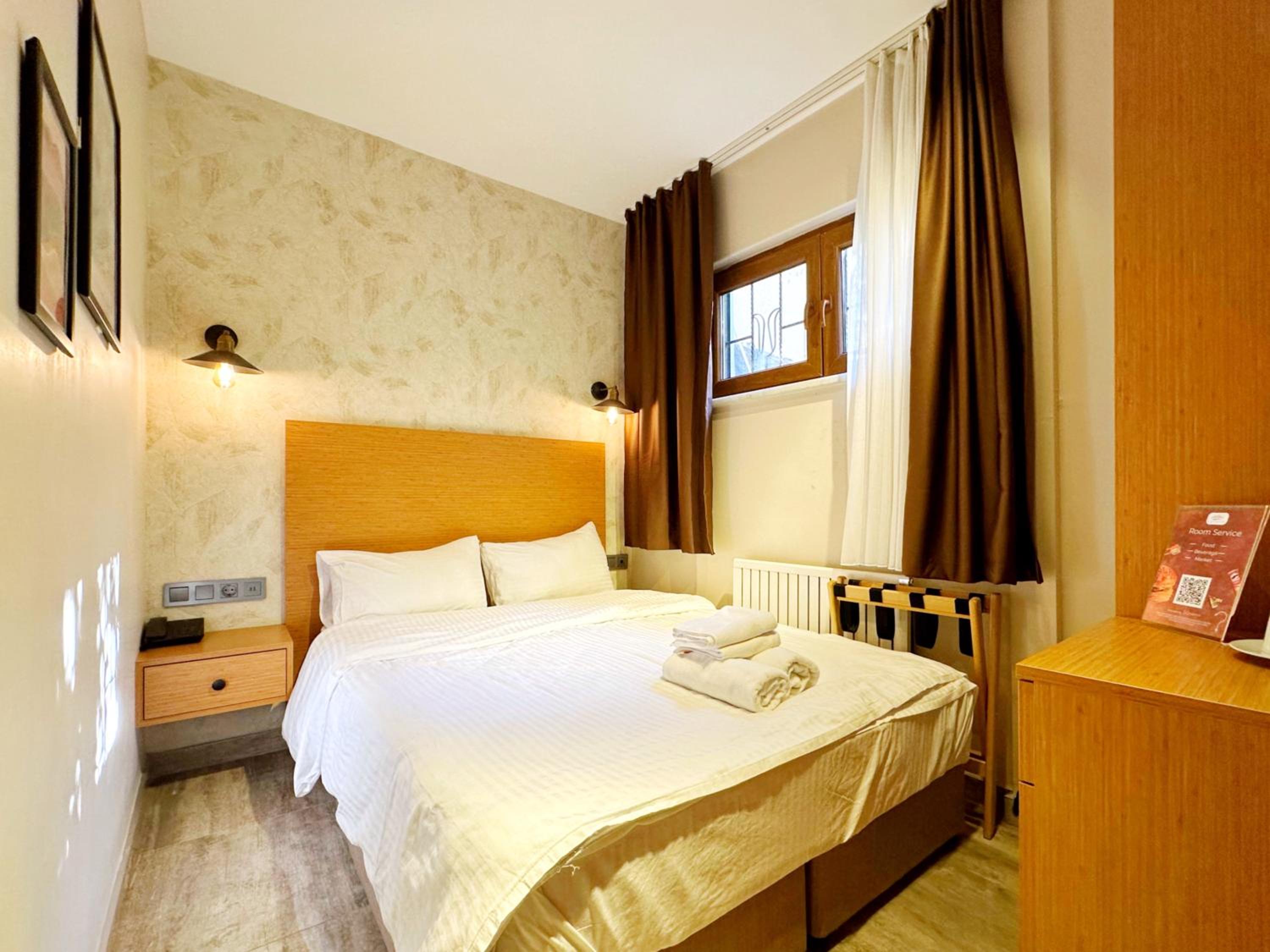 Budget Double Room photo 1