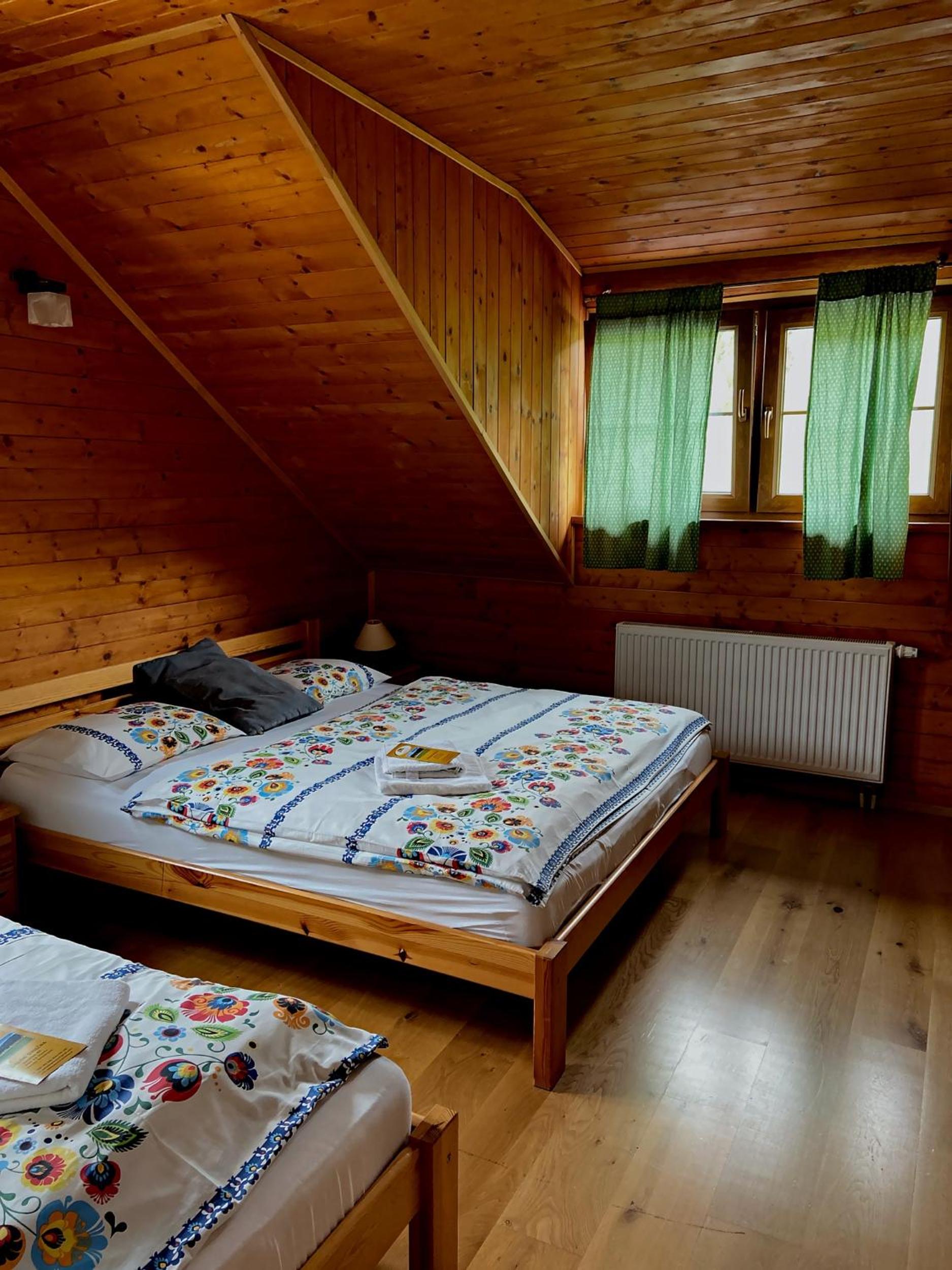 Standard Family Room - Photo 6