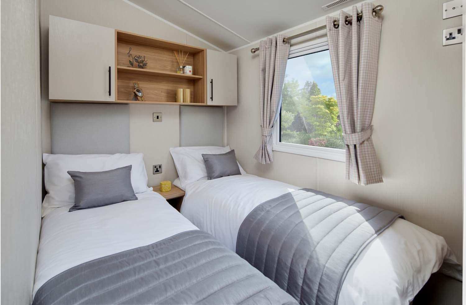 Pet friendly Gold Caravan 3 Bed