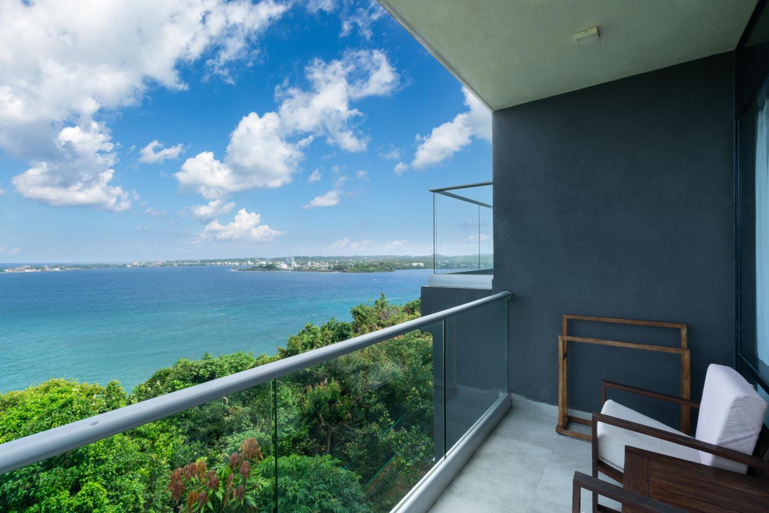 Deluxe Double or Twin Room with Sea View - Photo 21