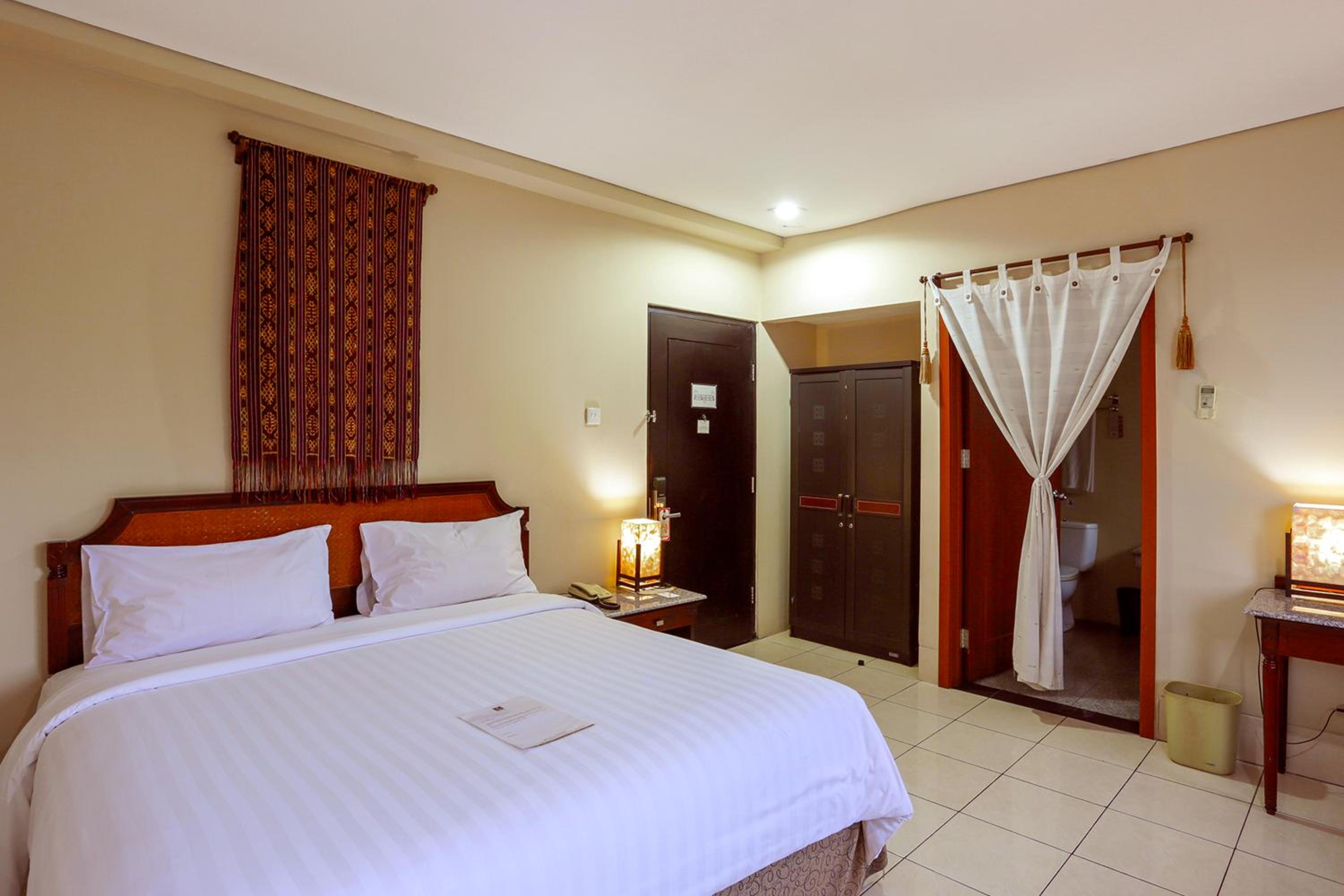 Deluxe Hill View with Free Airport Transfer photo 2