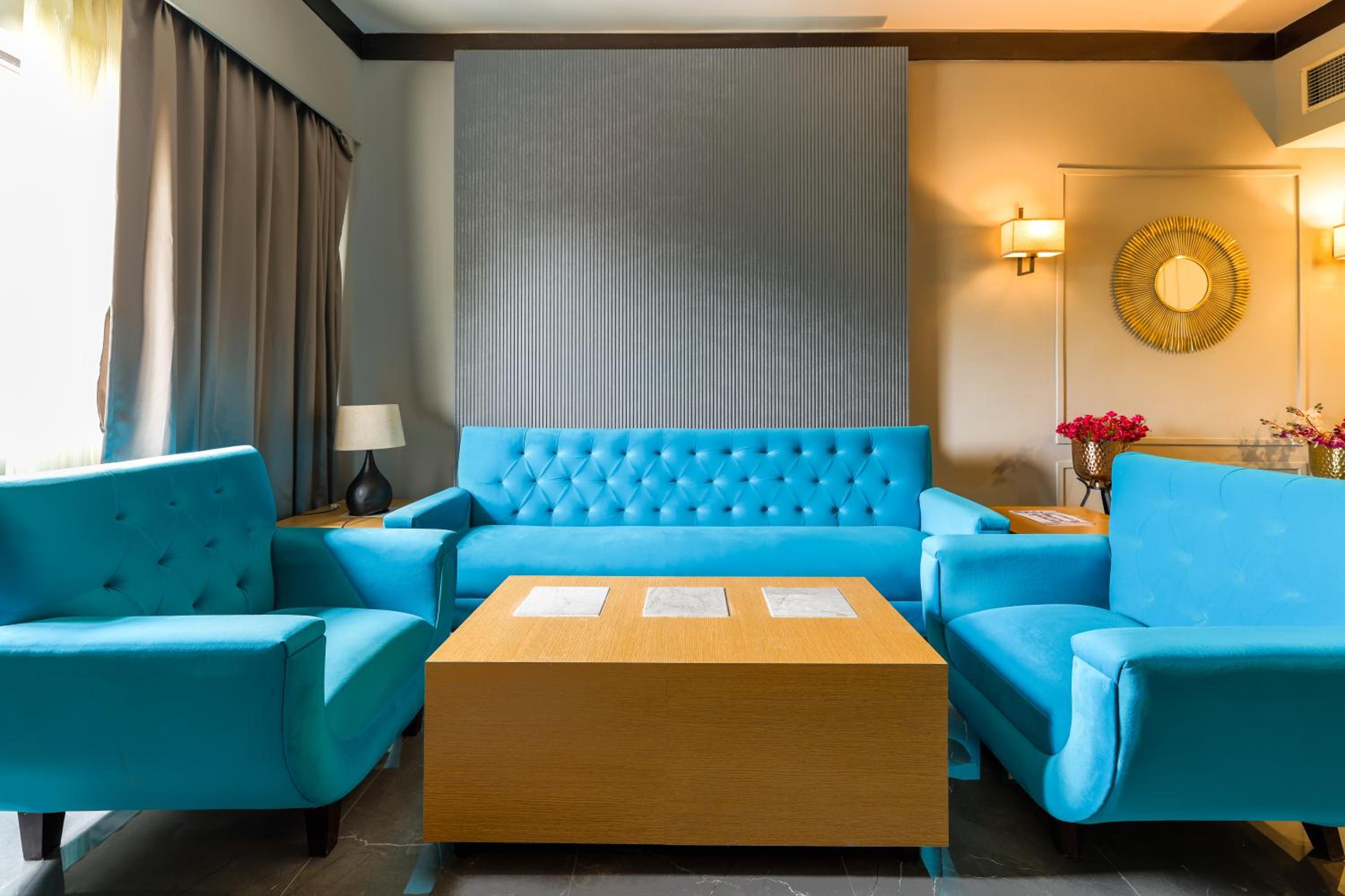 Suite - Photo 2