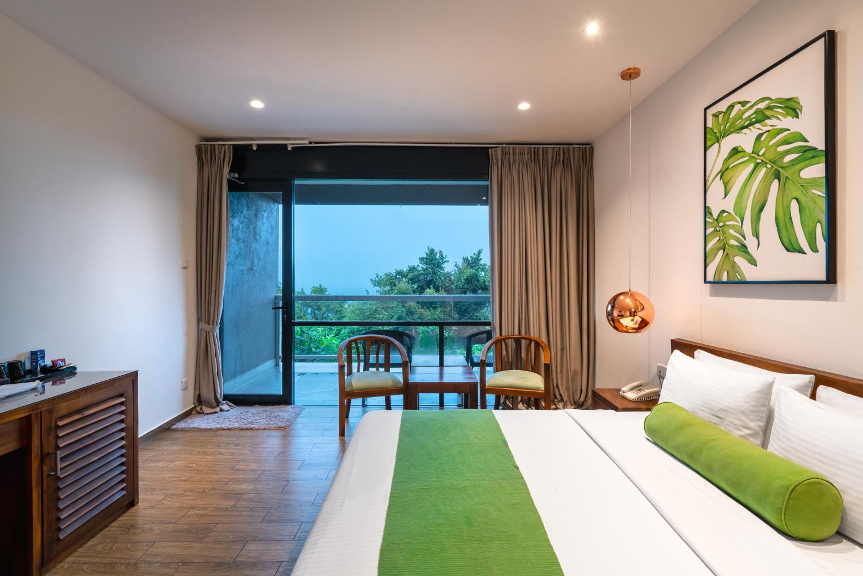Deluxe Double Room with Garden View - Photo 6