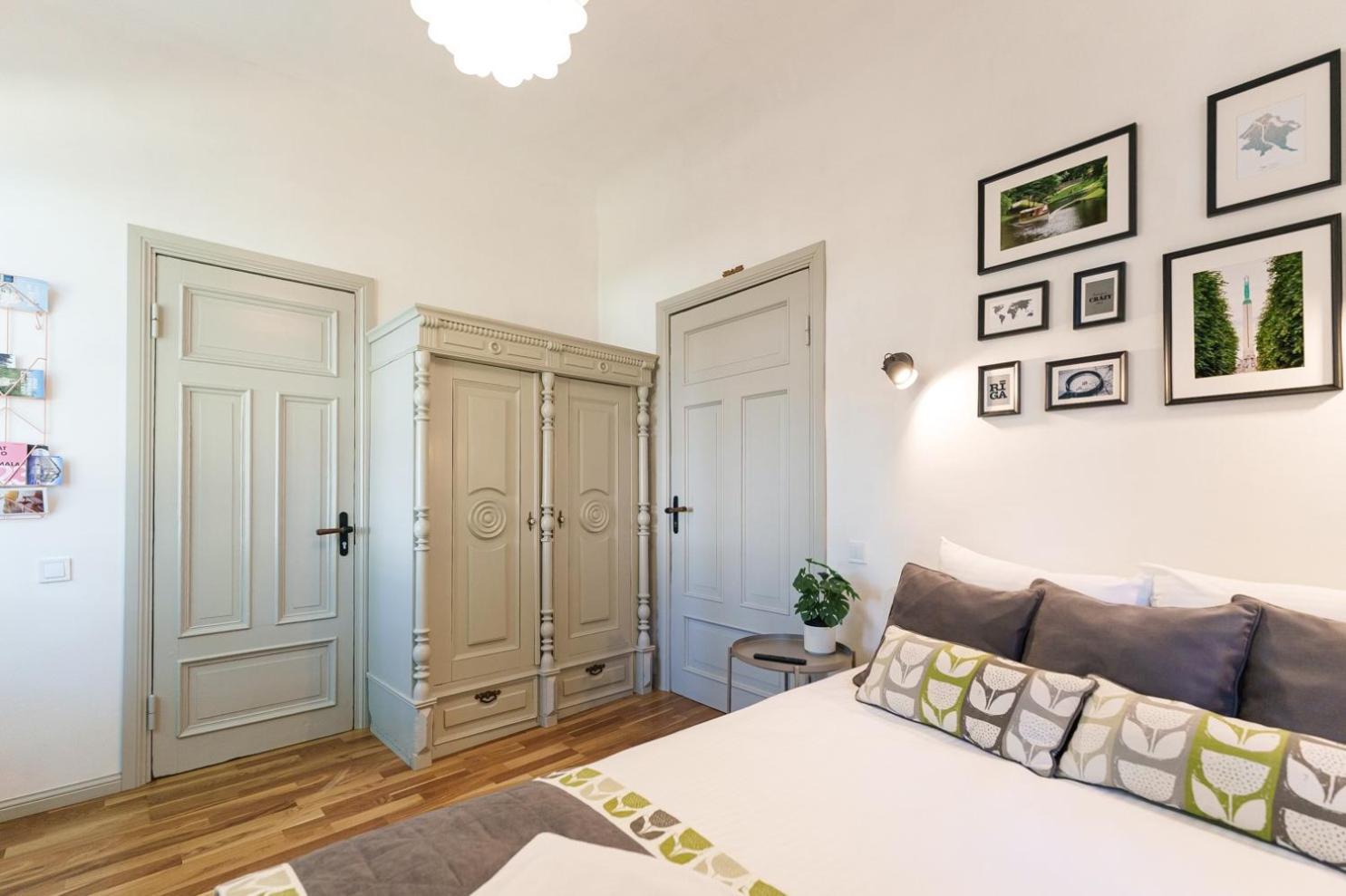 One-Bedroom Apartment - Photo 20
