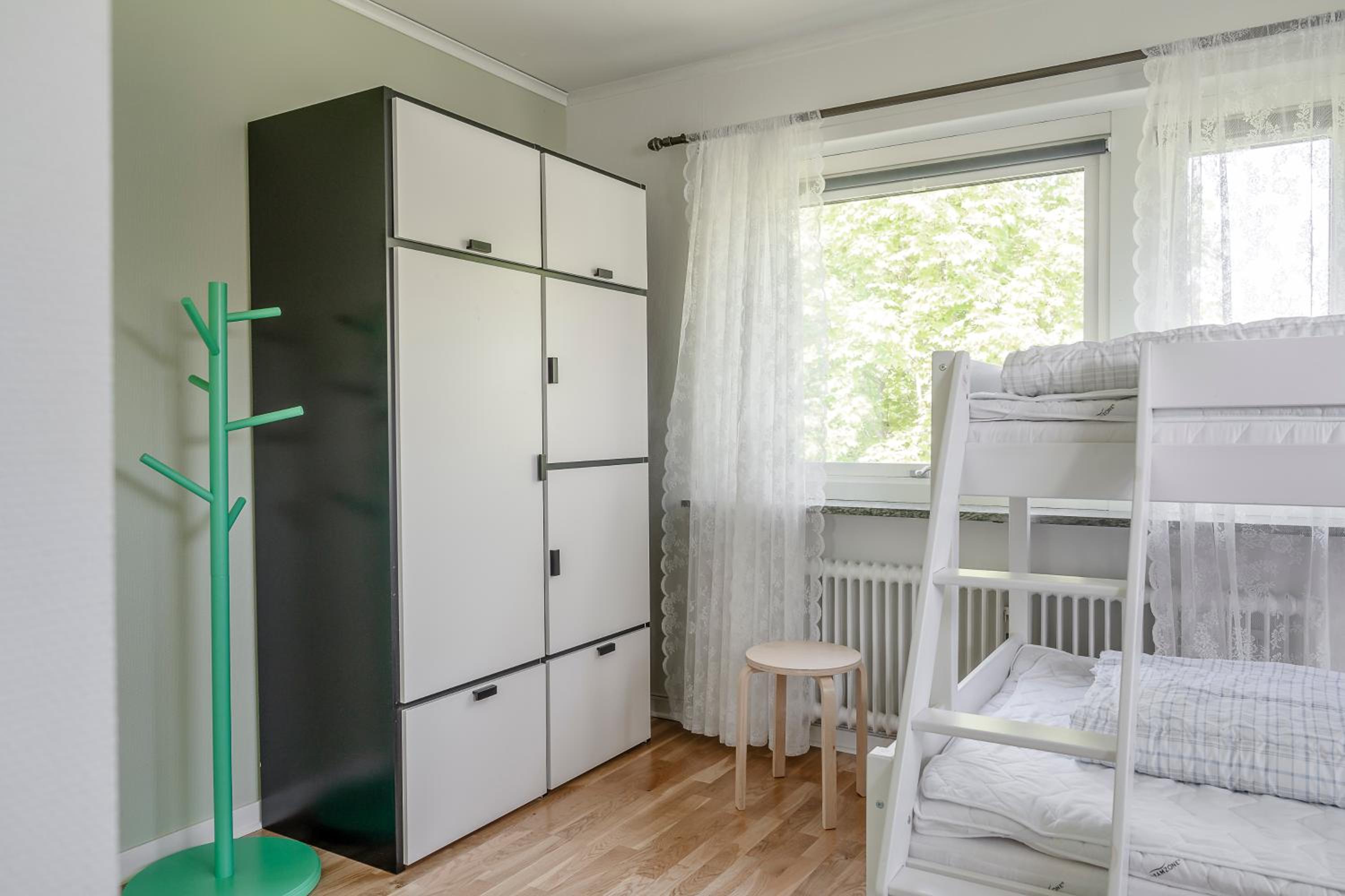 Quadruple Room with Shared Bathroom photo 2