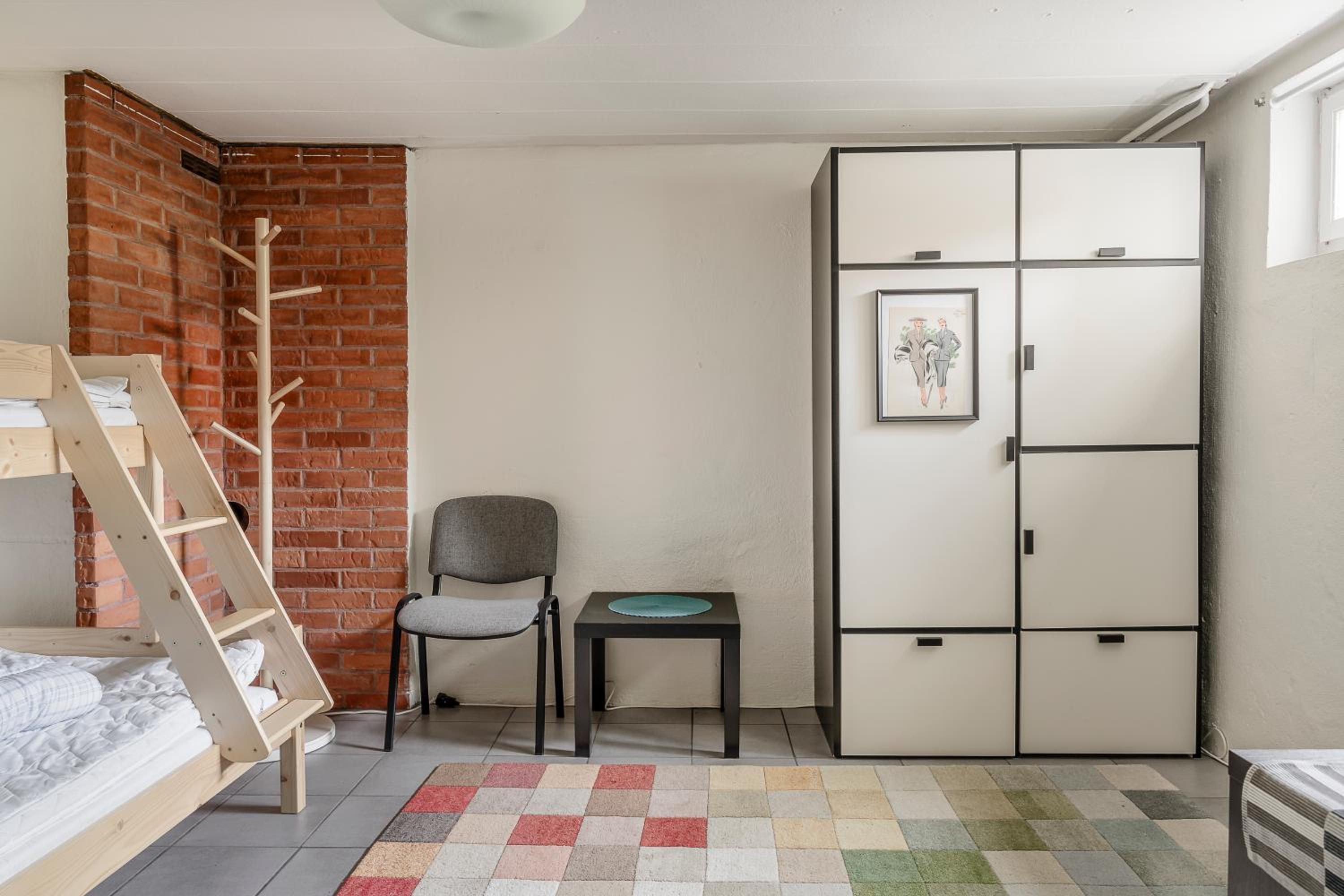 Budget Twin Room (Basement) photo 1