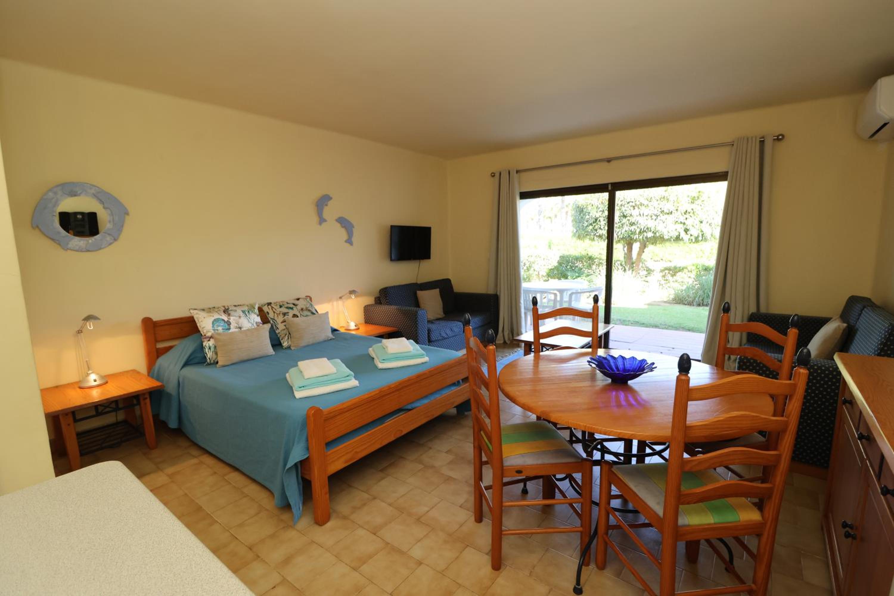 Studio Apartment