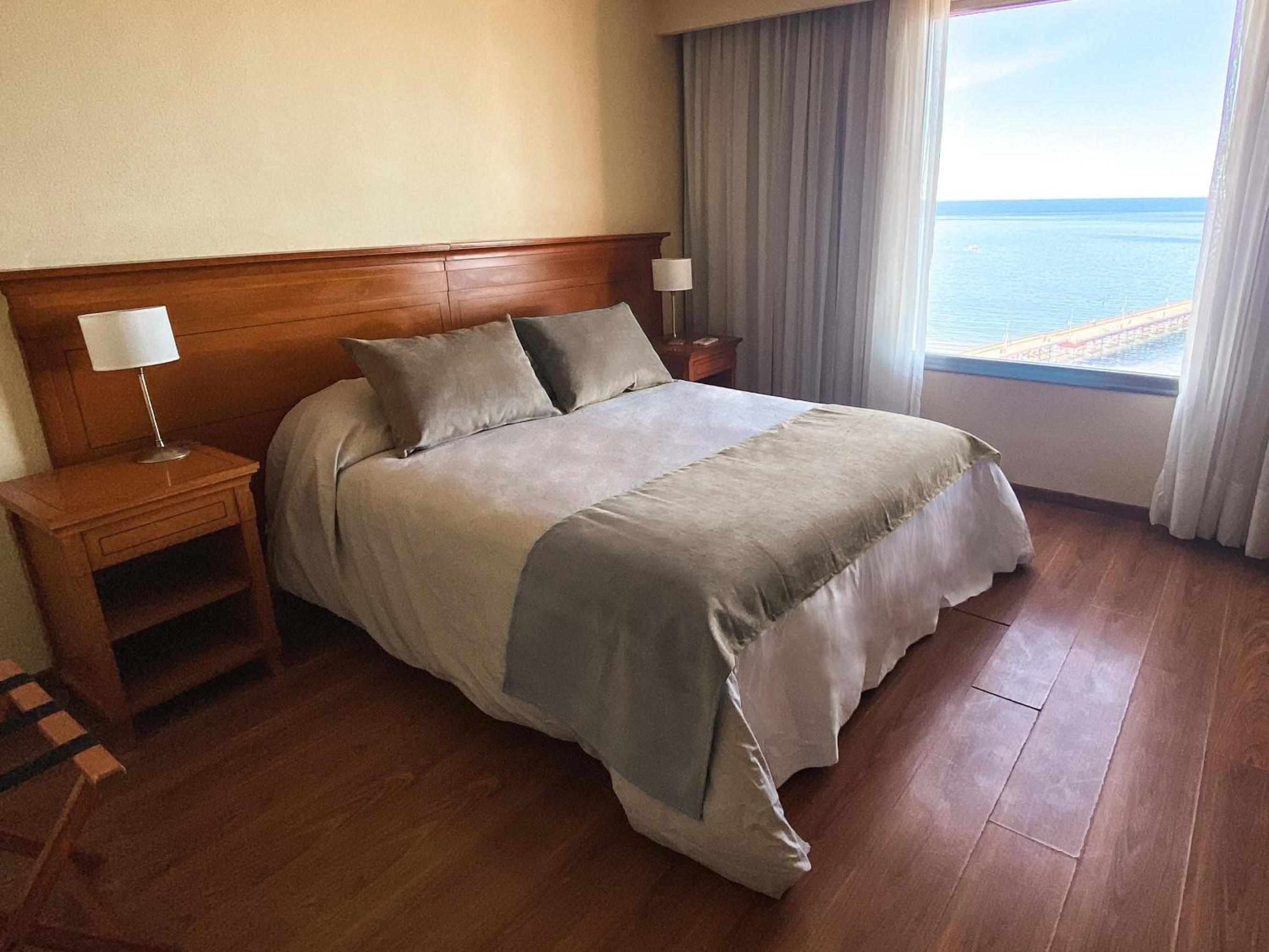 Superior Triple Room with Sea View photo 3
