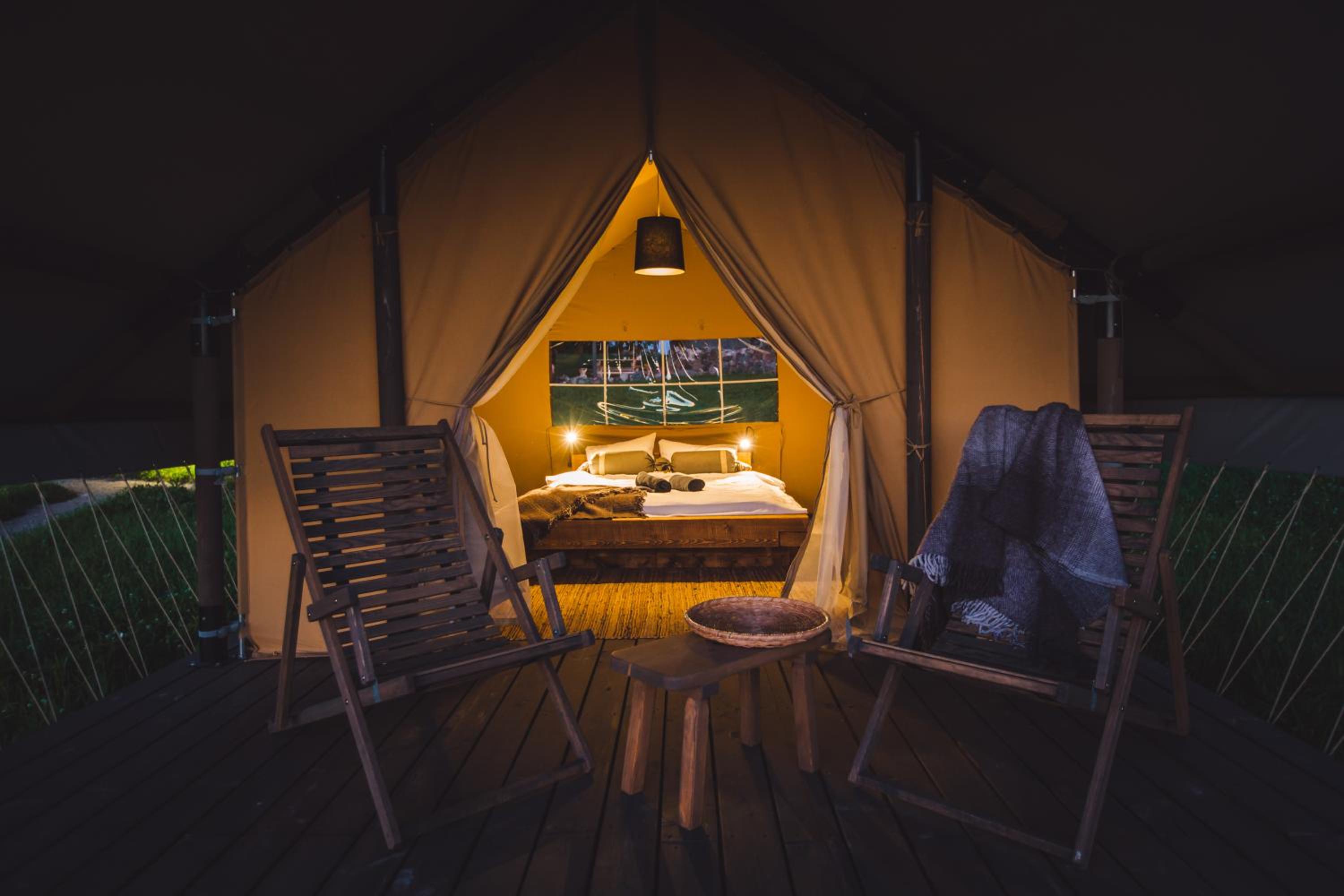 Tent - Photo 2