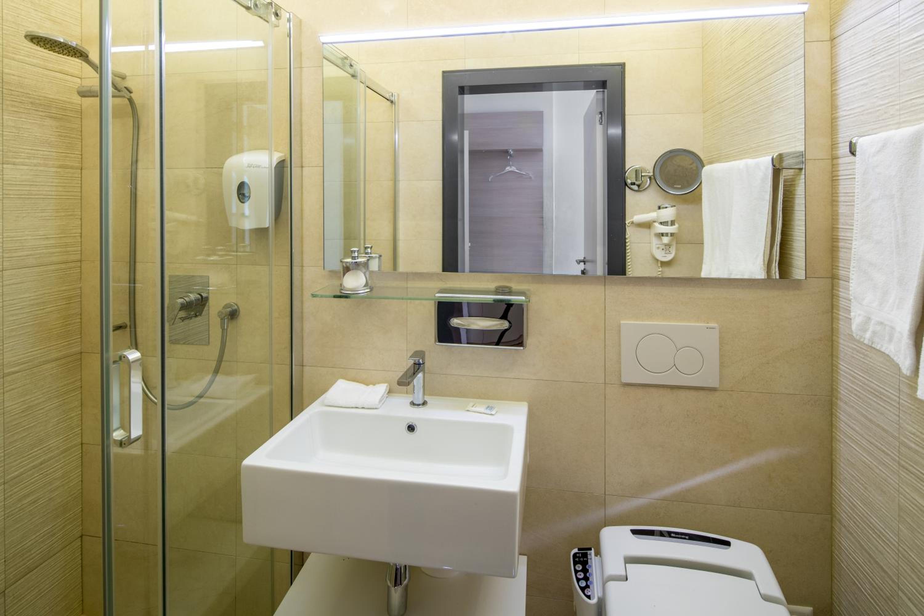 Superior Single Room photo 3