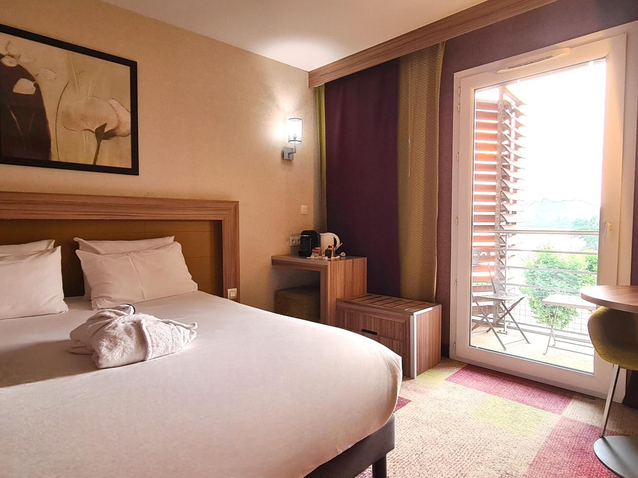 Privilege Double Room with balcony - Photo 2