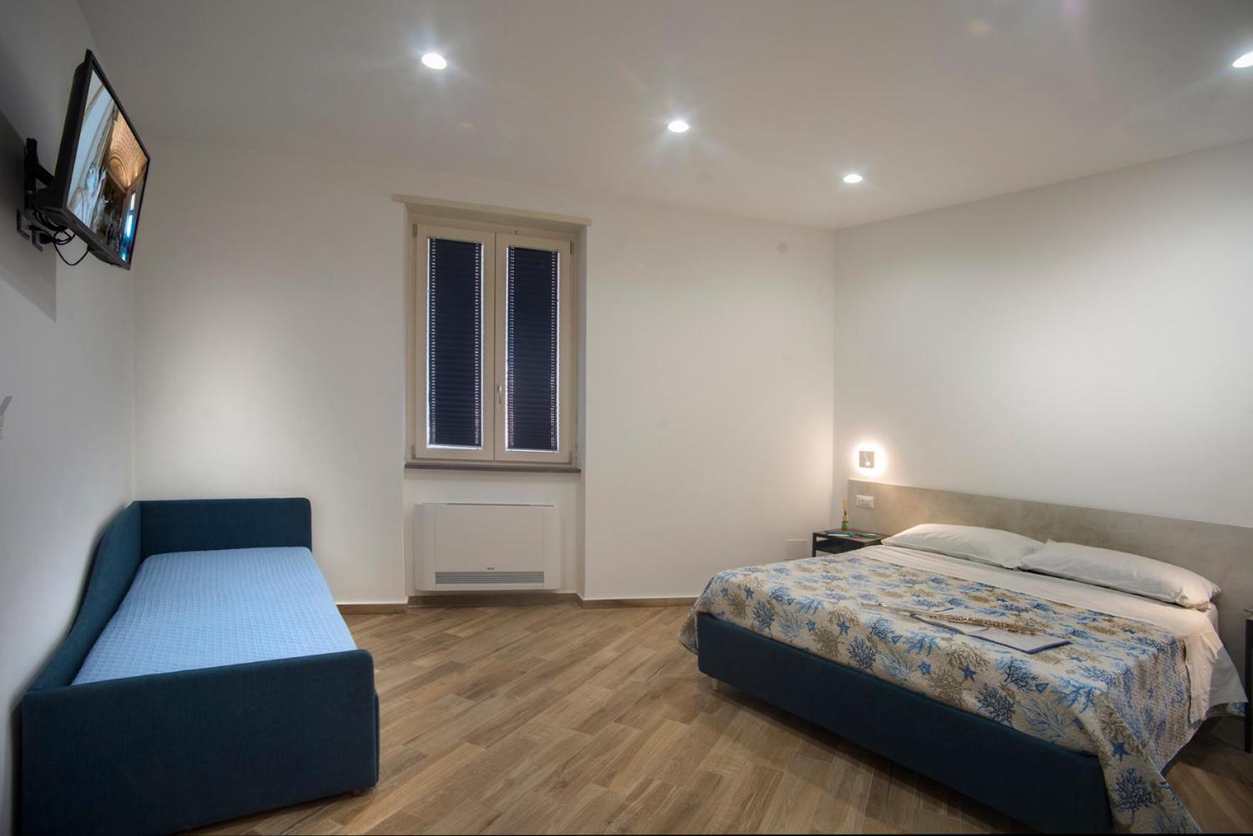Basic Triple Room - Photo 2