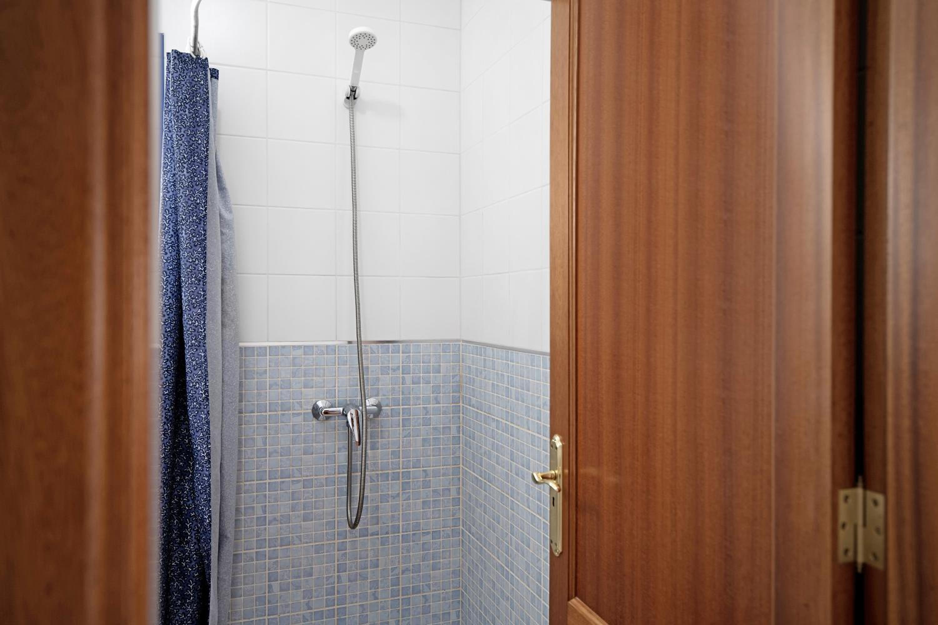 One-Bedroom House photo 3