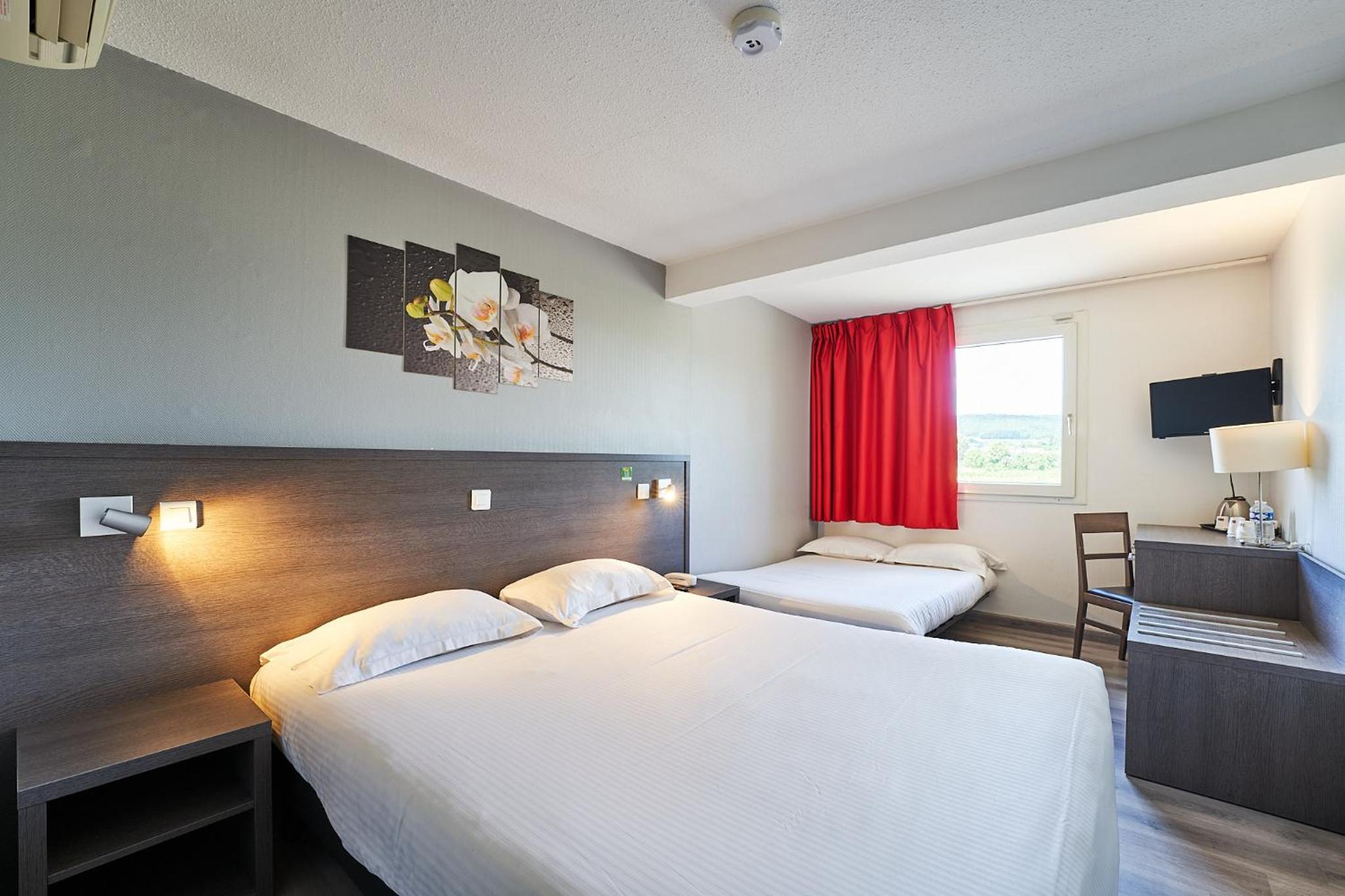 Superior Quadruple Room with Double Bed and 1 Sofa Bed photo 1