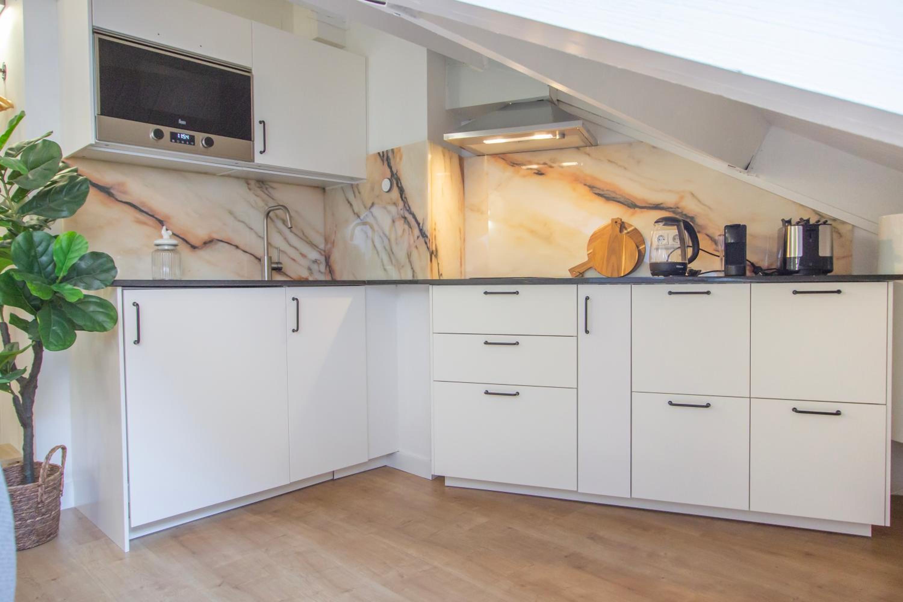 Studio Apartment - Photo 19