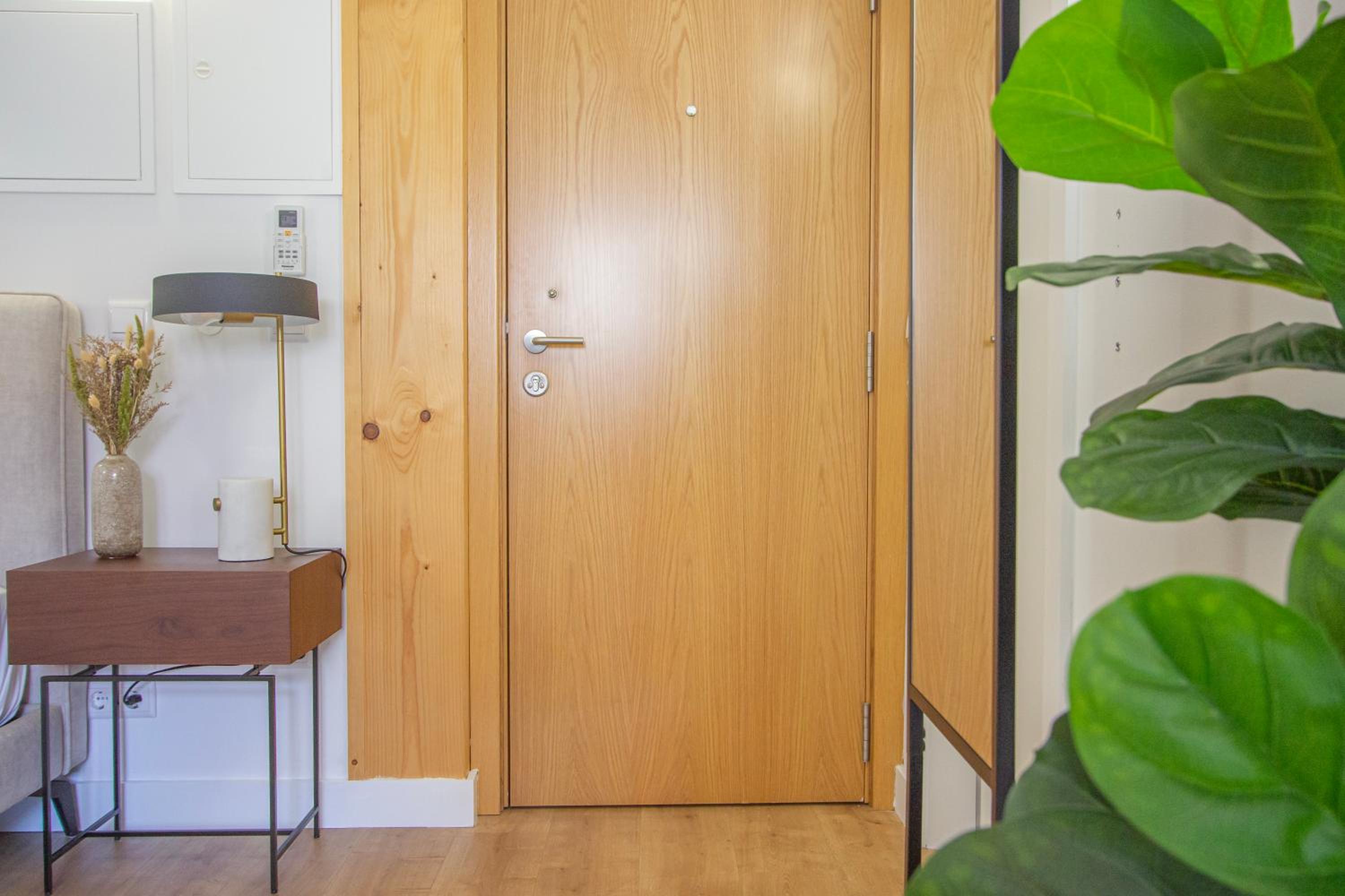 Studio Apartment - Photo 4