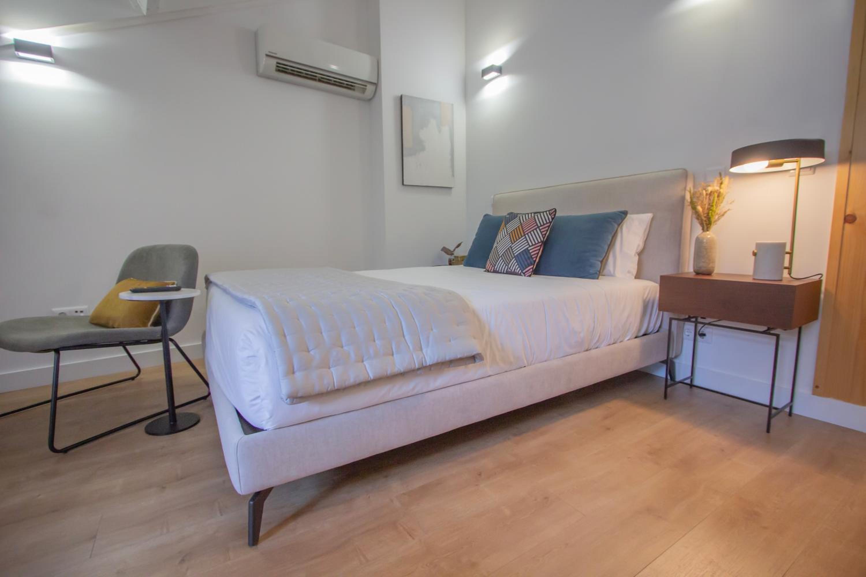 Studio Apartment - Photo 10