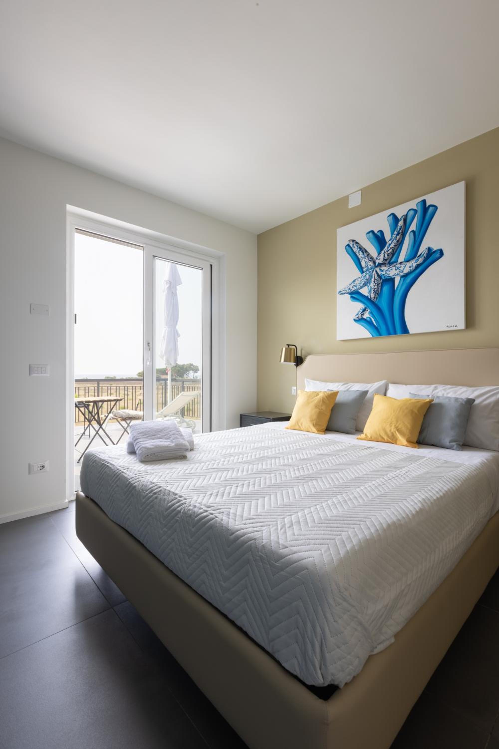 Apartment with Sea View photo 2