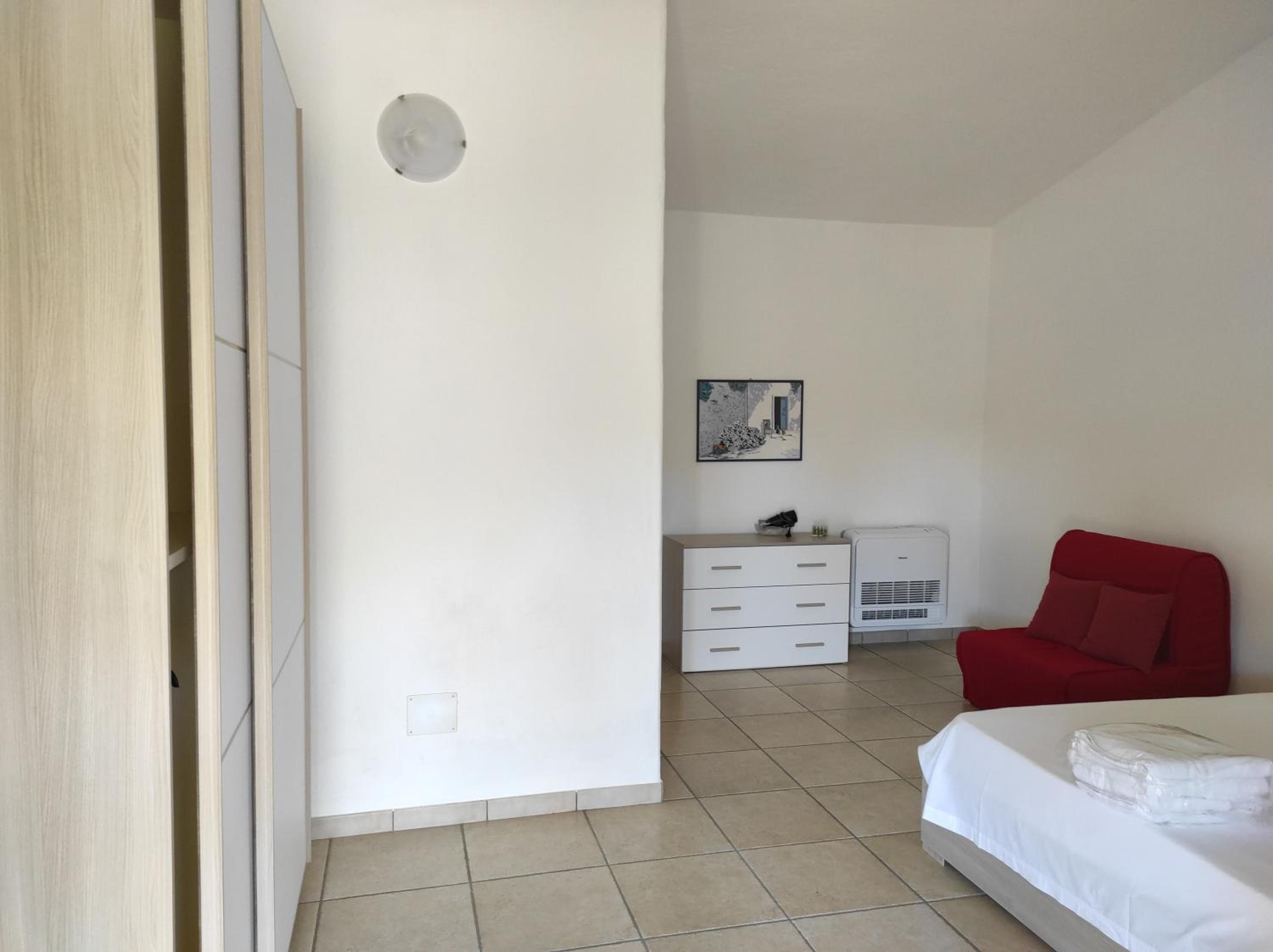 Double Room - Disability Access photo 3