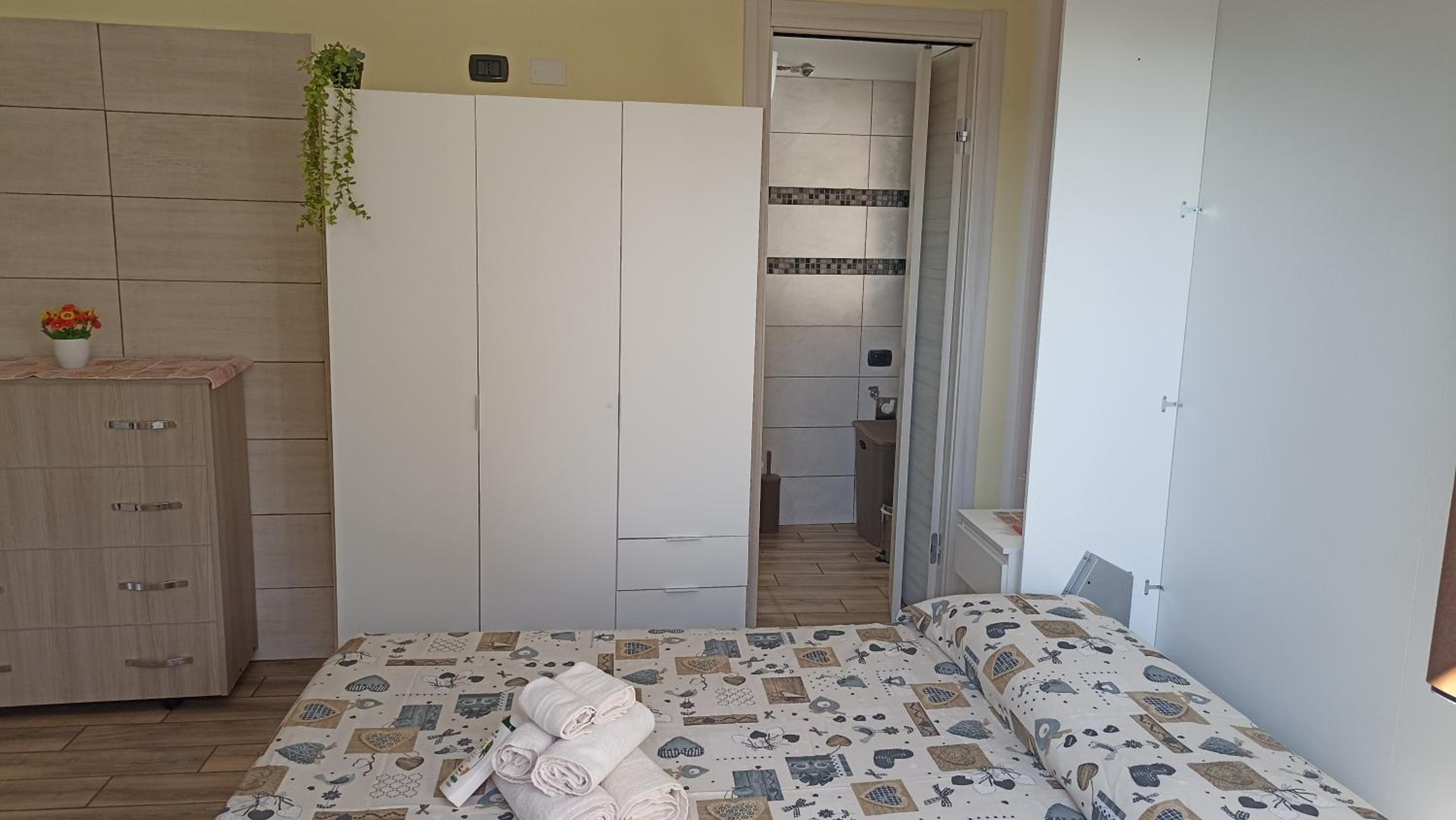 Deluxe Room - Photo 23