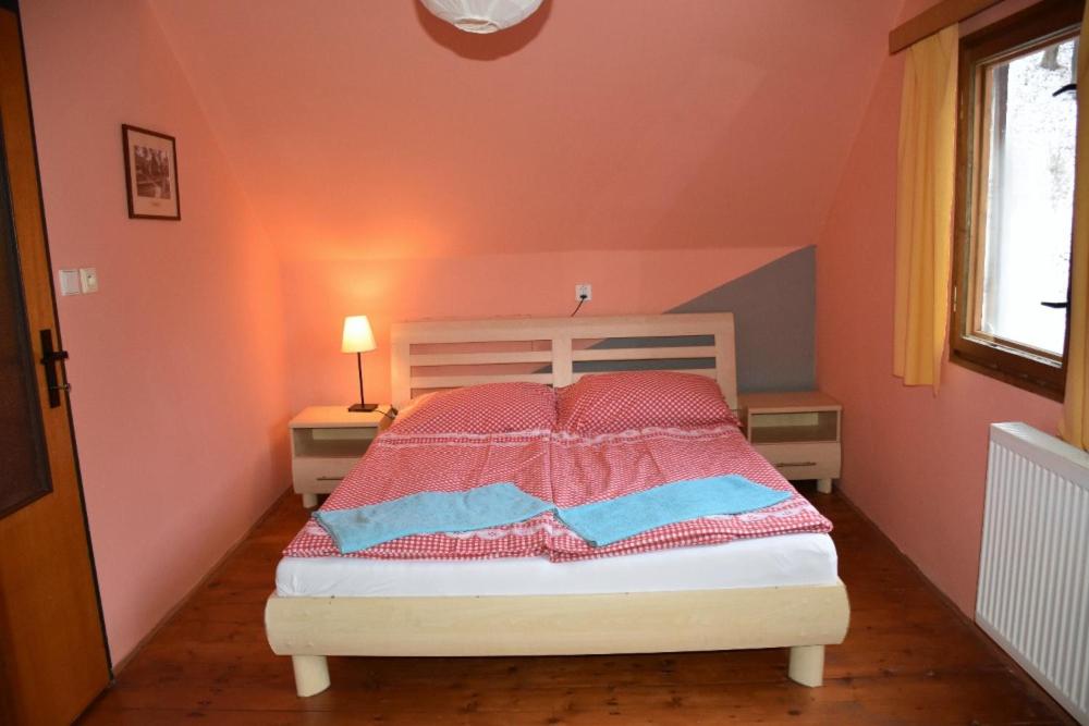 Three-Bedroom House photo 3