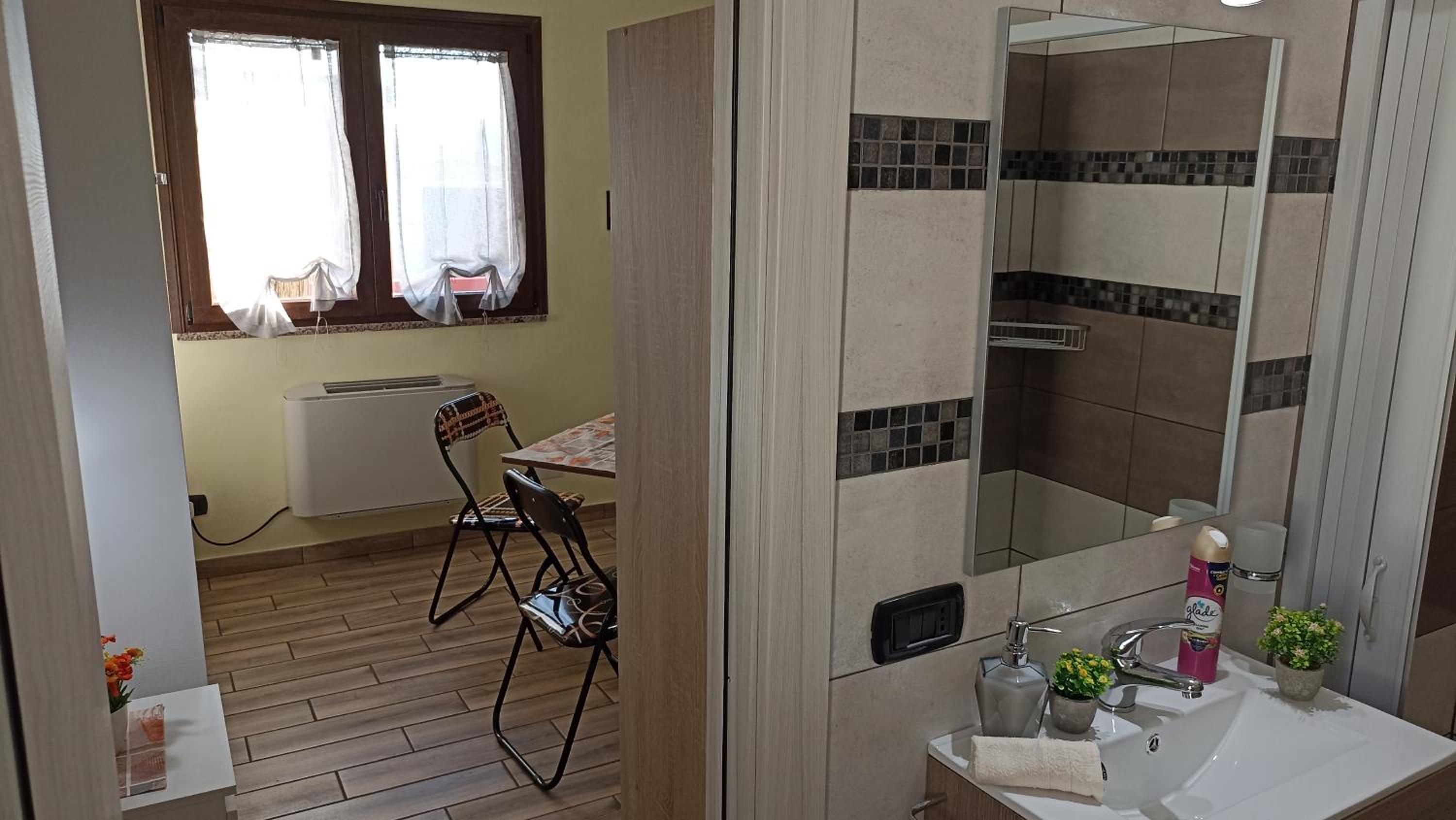Deluxe Room - Photo 19