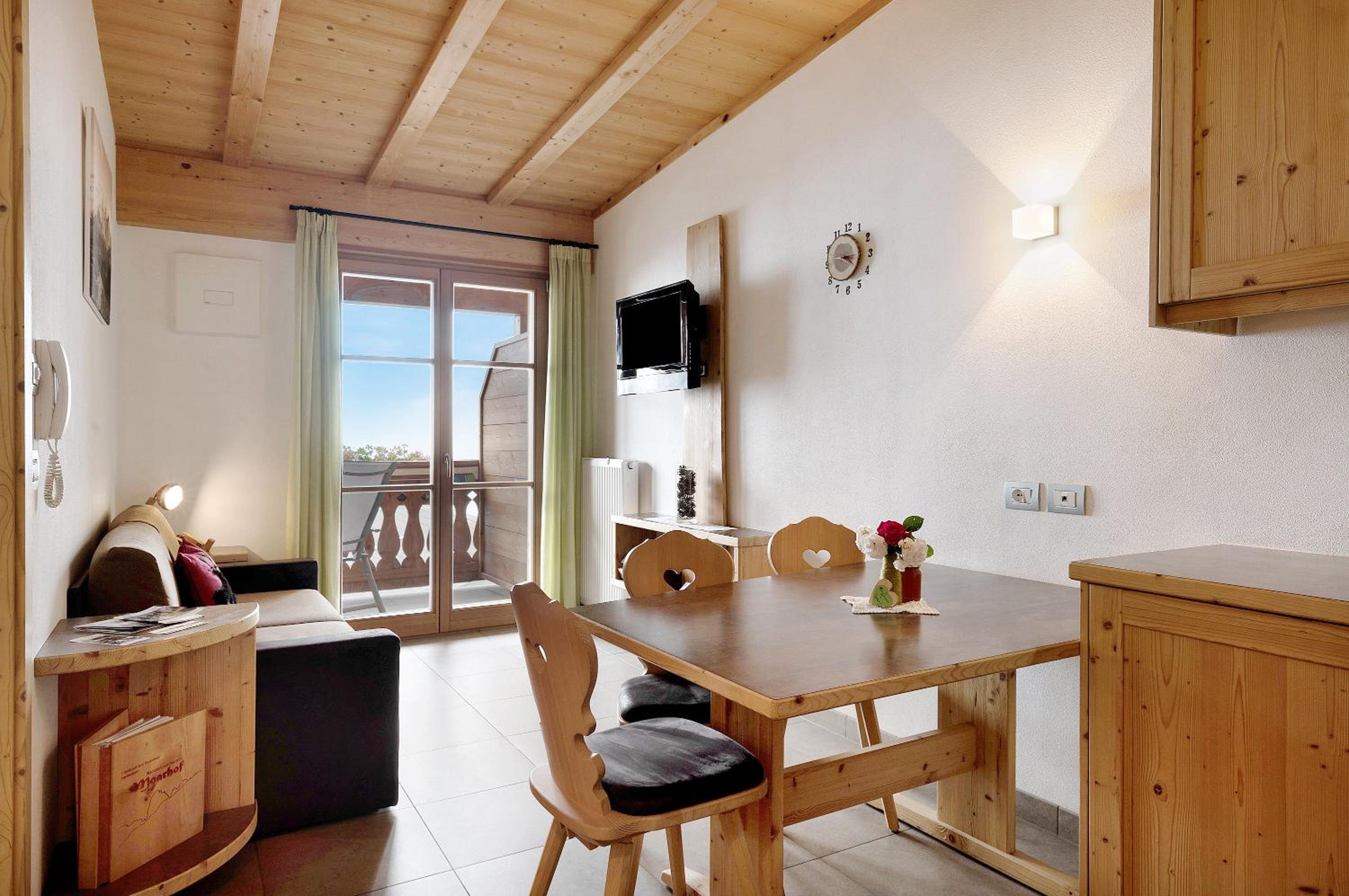 Superior One-Bedroom Apartment with Balcony photo 1