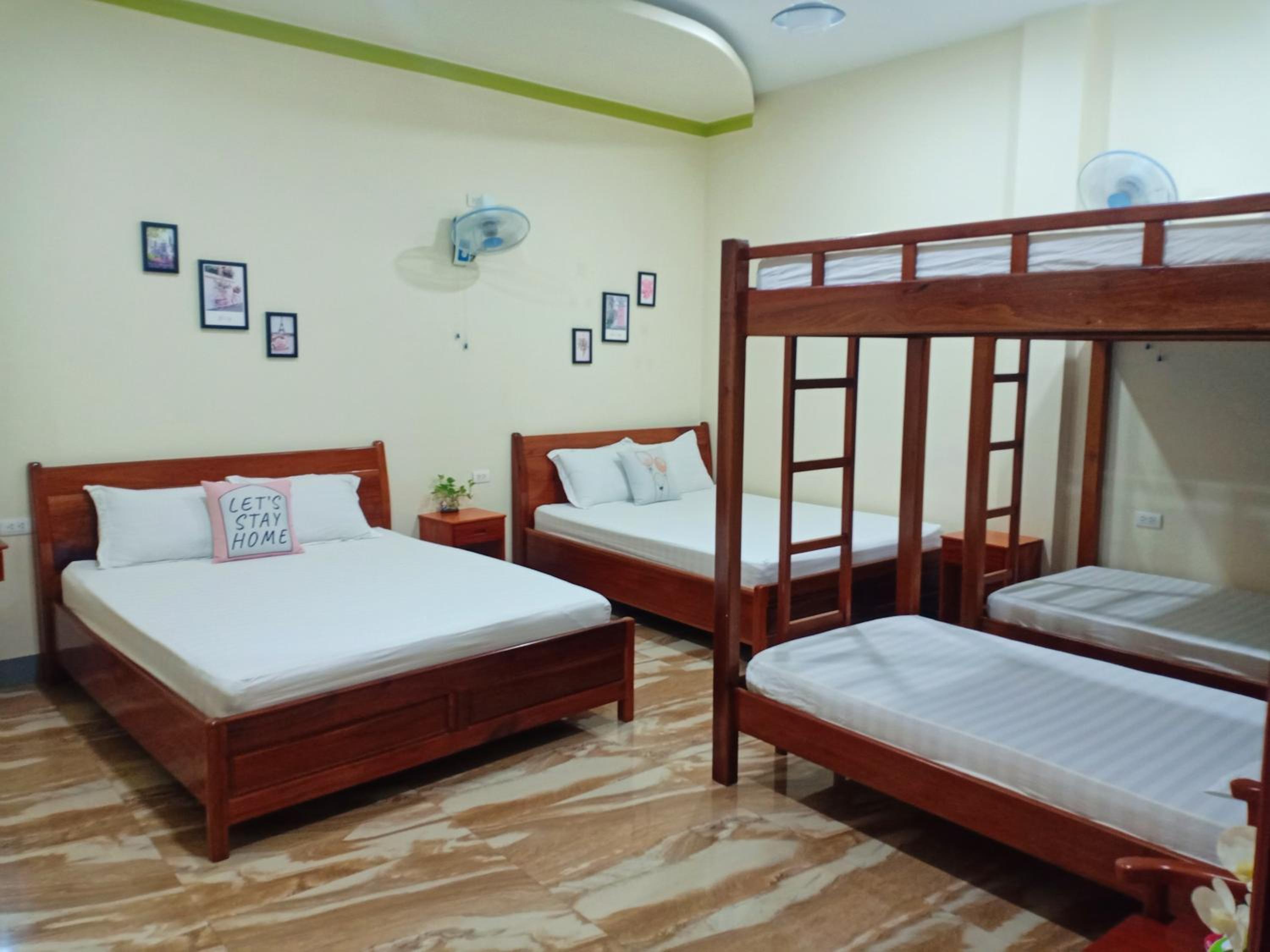 8-Bed Mixed Dormitory Room