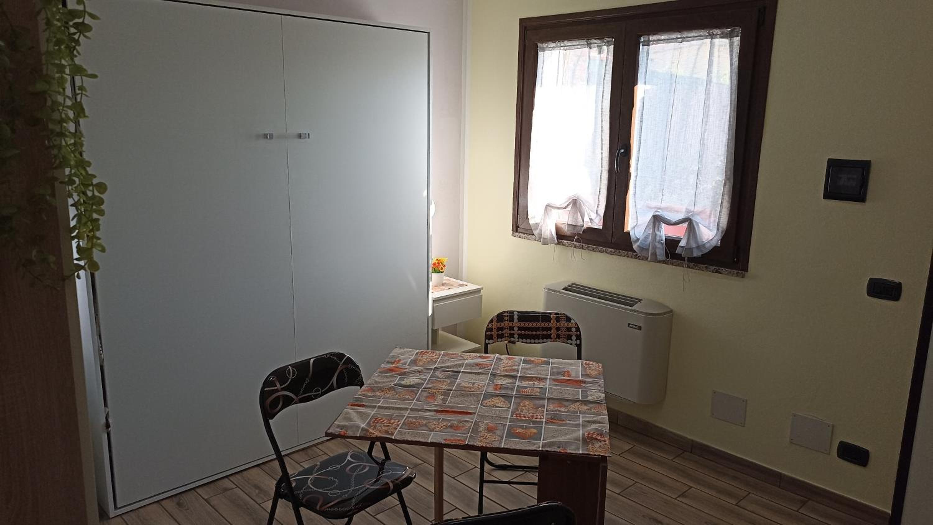 Deluxe Room - Photo 5