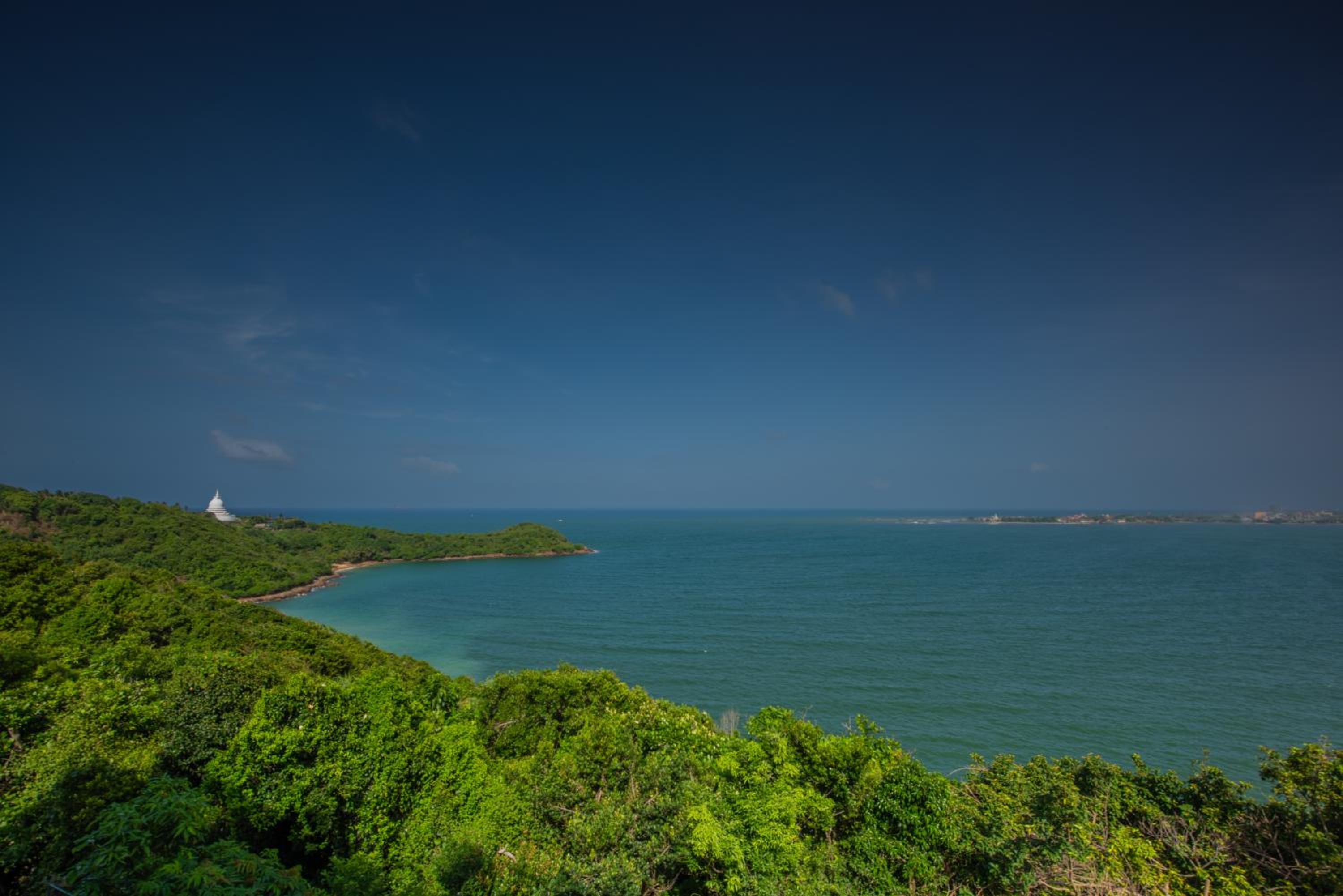 Deluxe Double or Twin Room with Sea View - Photo 3