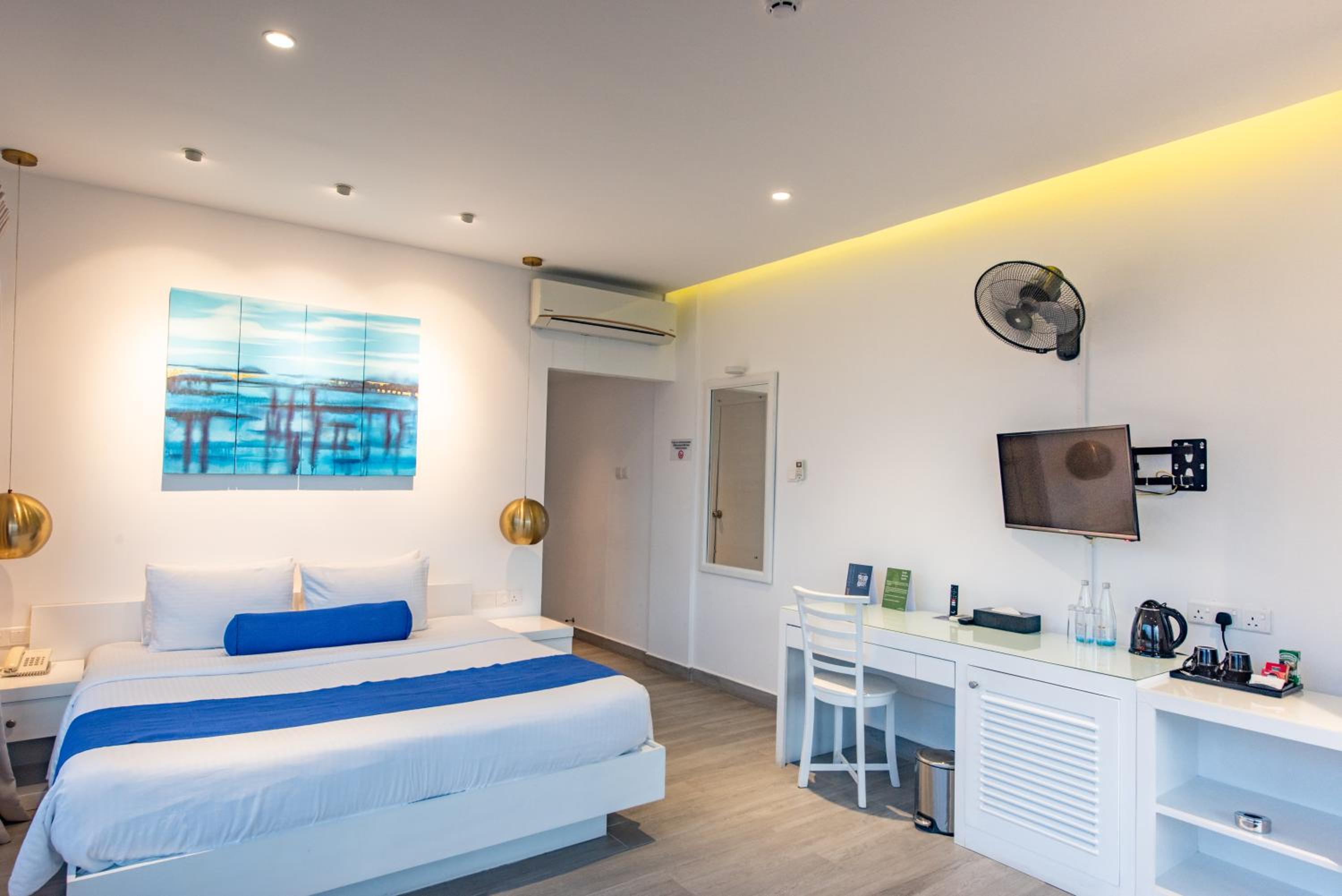 Deluxe Double Room with Panoramic View - Photo 9
