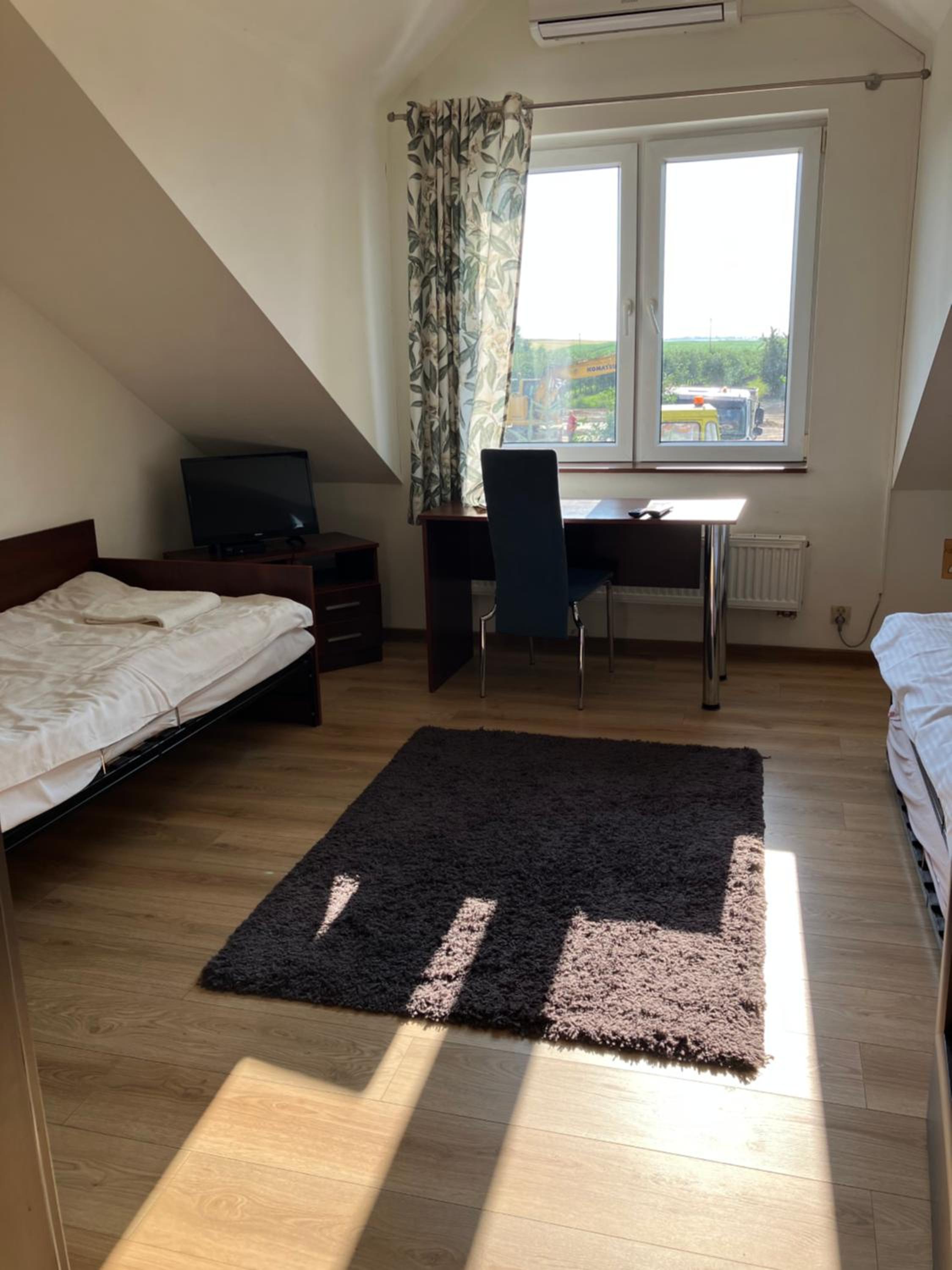 Double Room with Private Bathroom - Photo 4