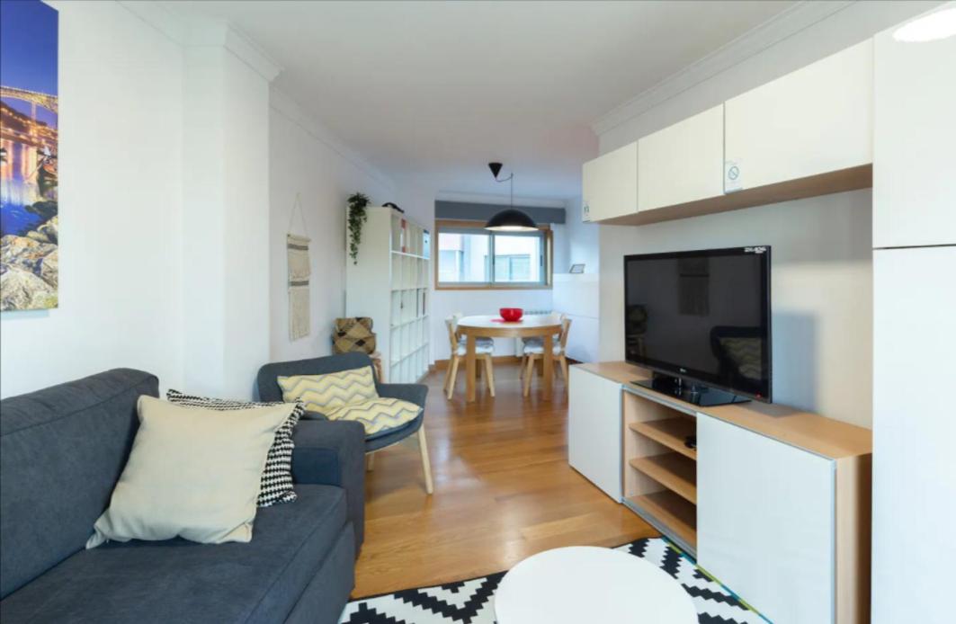Apartment with Balcony - Photo 1