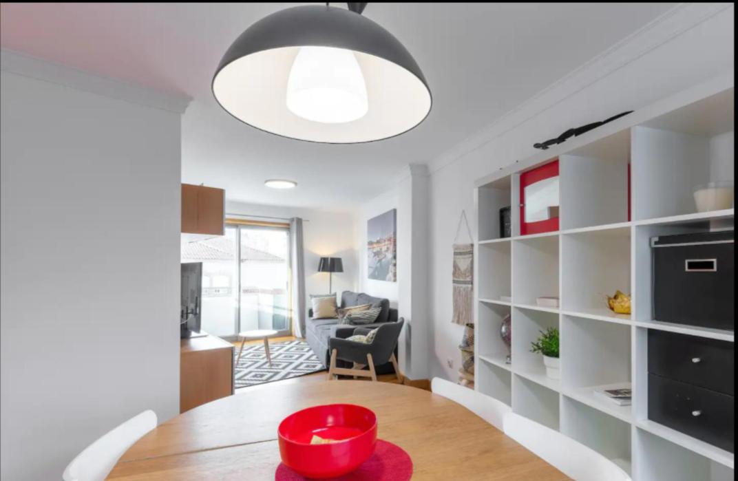 Apartment with Balcony - Photo 14